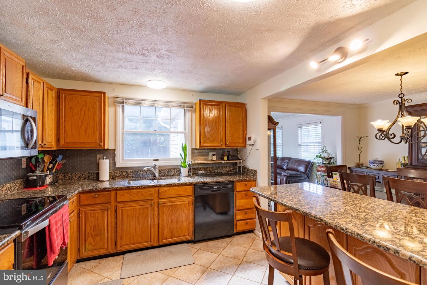 313 SAMANTHA DR, STERLING, Virginia 20164, 3 Bedrooms Bedrooms, ,3 BathroomsBathrooms,Residential,For sale,313 SAMANTHA DR,VALO2100162 MLS # VALO2100162