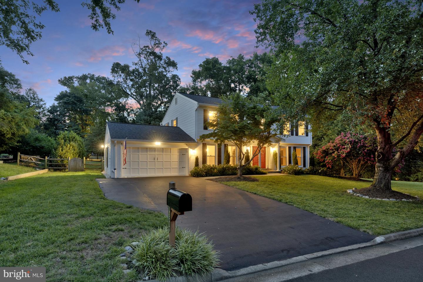 10302 GALPIN CT, GREAT FALLS, Virginia 22066, 4 Bedrooms Bedrooms, ,2 BathroomsBathrooms,Residential,For sale,10302 GALPIN CT,VAFX2250454 MLS # VAFX2250454
