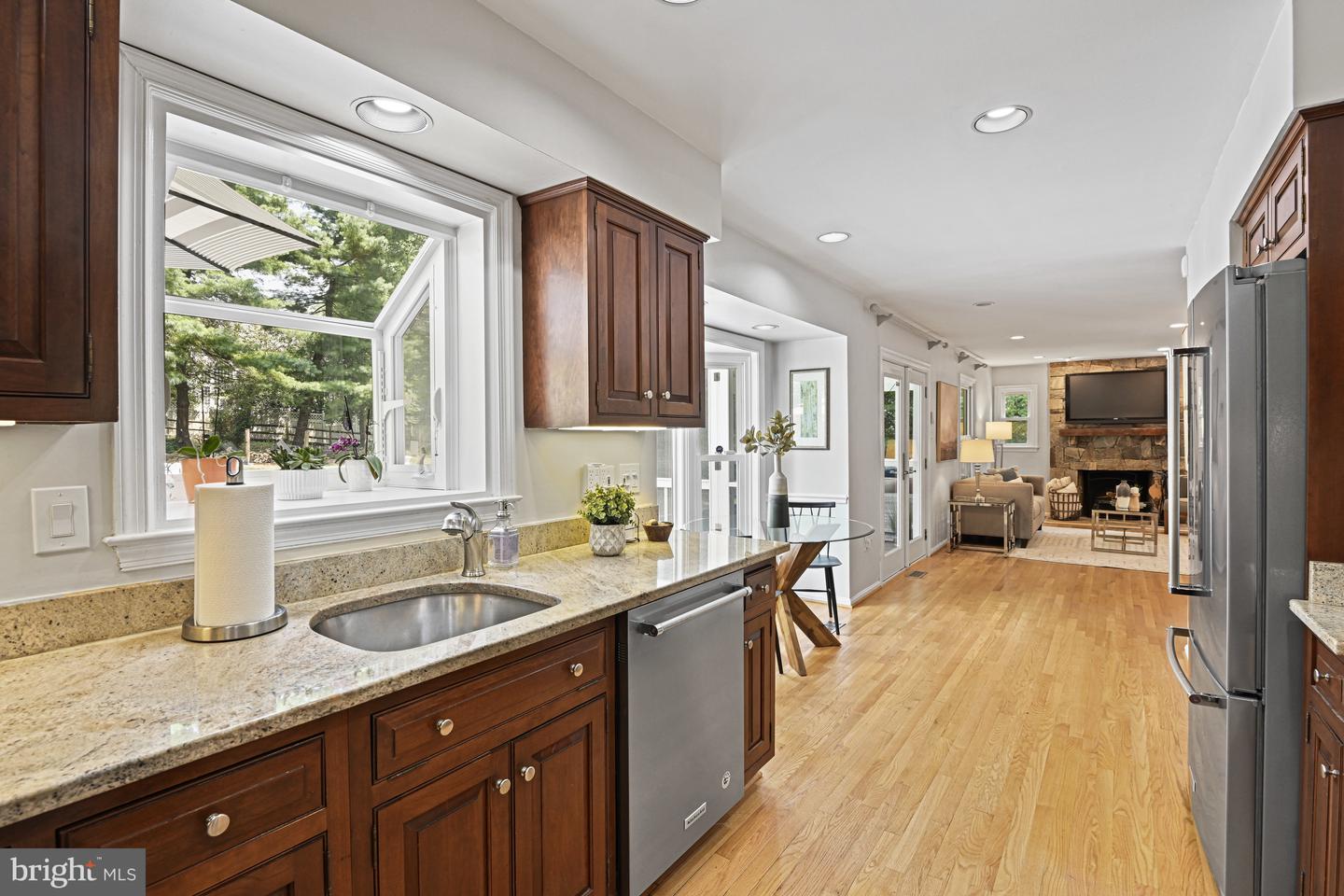 10302 GALPIN CT, GREAT FALLS, Virginia 22066, 4 Bedrooms Bedrooms, ,2 BathroomsBathrooms,Residential,For sale,10302 GALPIN CT,VAFX2250454 MLS # VAFX2250454