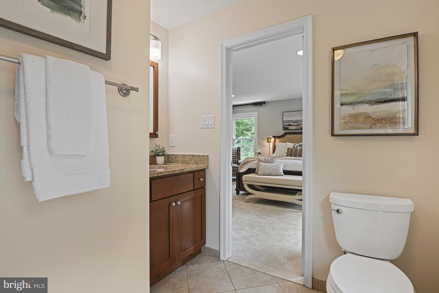 10302 GALPIN CT, GREAT FALLS, Virginia 22066, 4 Bedrooms Bedrooms, ,2 BathroomsBathrooms,Residential,For sale,10302 GALPIN CT,VAFX2250454 MLS # VAFX2250454