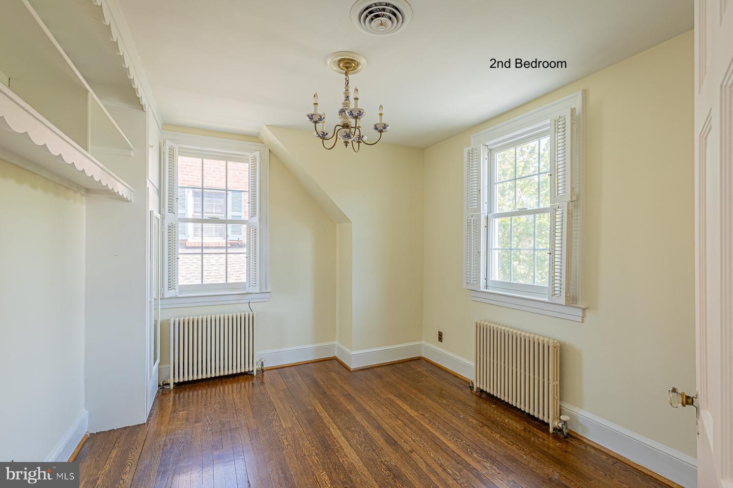 1315 LITTLEPAGE ST, FREDERICKSBURG, Virginia 22401, 6 Bedrooms Bedrooms, ,4 BathroomsBathrooms,Residential,For sale,1315 LITTLEPAGE ST,VAFB2008490 MLS # VAFB2008490
