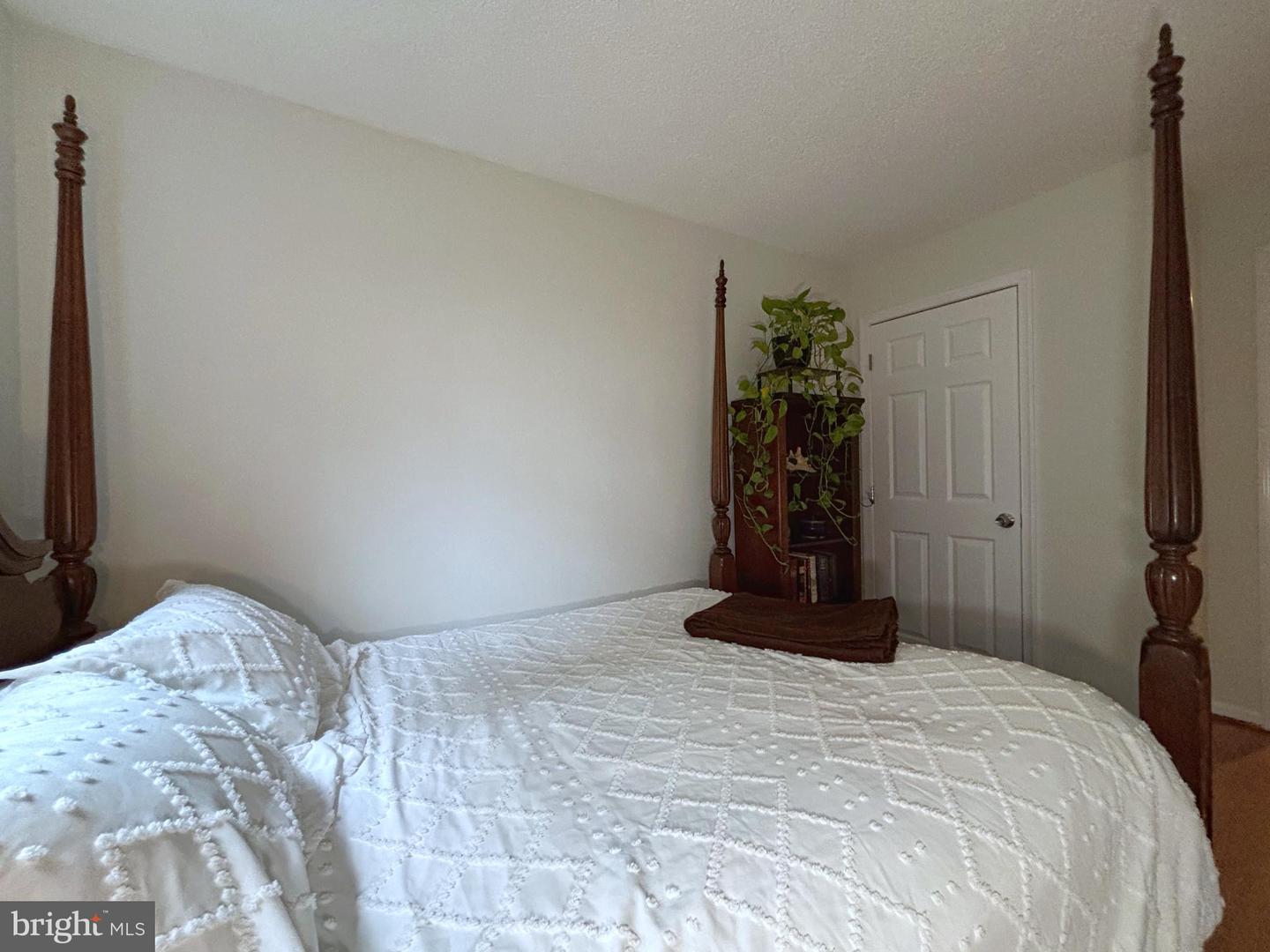 3905 GOLF TEE CT #101, FAIRFAX, Virginia 22033, 3 Bedrooms Bedrooms, ,2 BathroomsBathrooms,Residential,For sale,3905 GOLF TEE CT #101,VAFX2252302 MLS # VAFX2252302