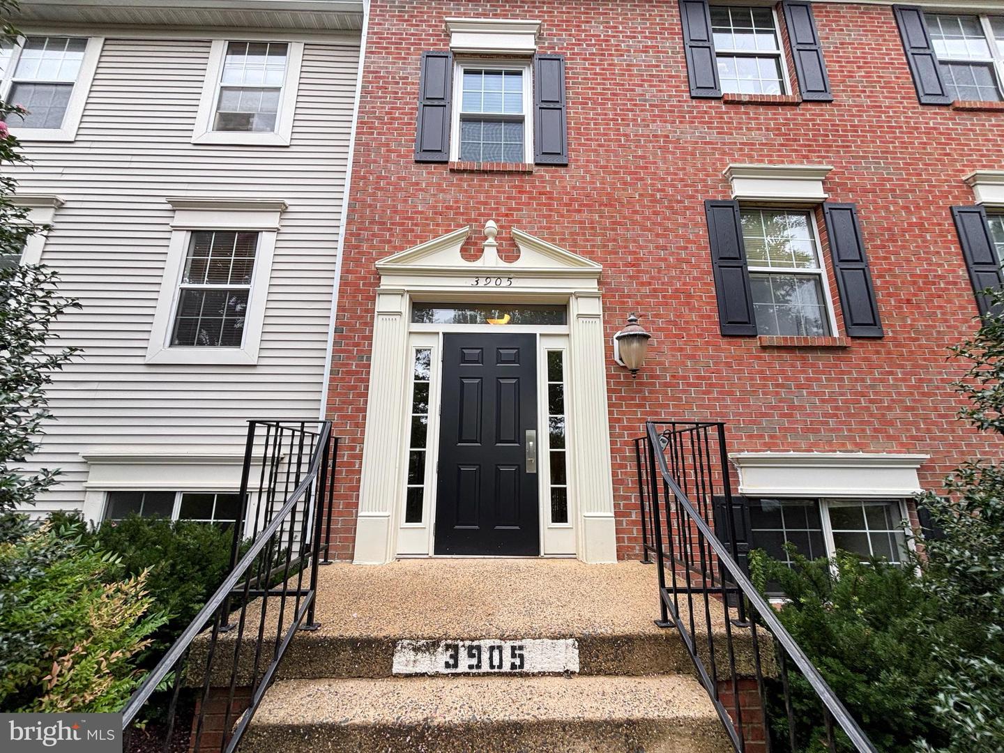 3905 GOLF TEE CT #101, FAIRFAX, Virginia 22033, 3 Bedrooms Bedrooms, ,2 BathroomsBathrooms,Residential,For sale,3905 GOLF TEE CT #101,VAFX2252302 MLS # VAFX2252302