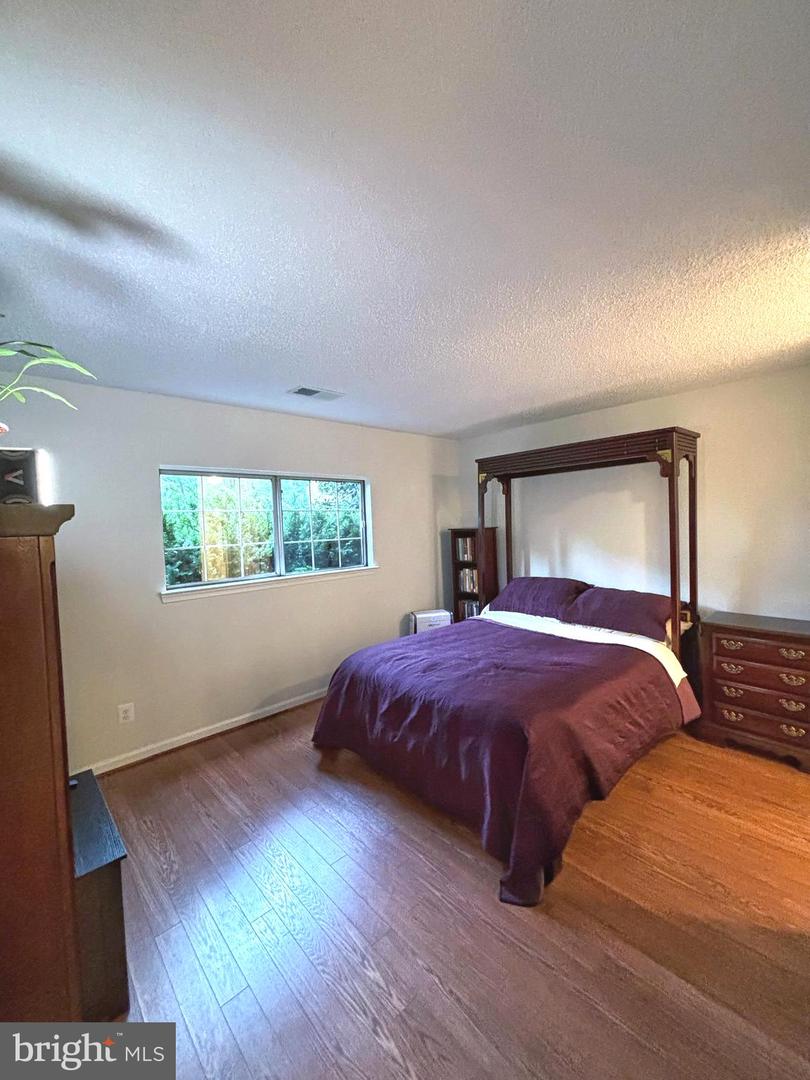 3905 GOLF TEE CT #101, FAIRFAX, Virginia 22033, 3 Bedrooms Bedrooms, ,2 BathroomsBathrooms,Residential,For sale,3905 GOLF TEE CT #101,VAFX2252302 MLS # VAFX2252302