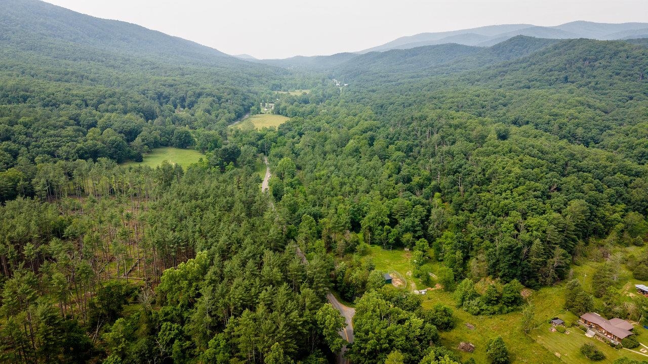 9458 HOPKINS GAP RD, FULKS RUN, Virginia 22830, 3 Bedrooms Bedrooms, ,2 BathroomsBathrooms,Residential,9458 HOPKINS GAP RD,667629 MLS # 667629