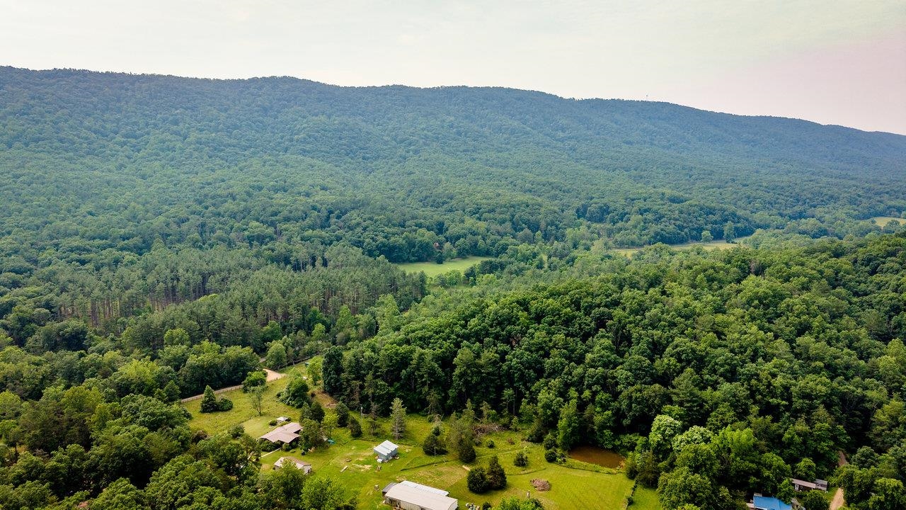 9458 HOPKINS GAP RD, FULKS RUN, Virginia 22830, 3 Bedrooms Bedrooms, ,2 BathroomsBathrooms,Residential,9458 HOPKINS GAP RD,667629 MLS # 667629