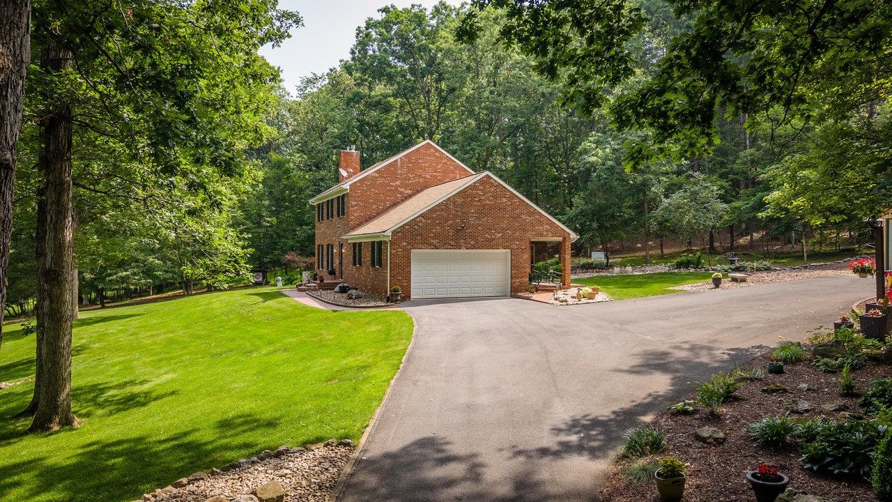 9458 HOPKINS GAP RD, FULKS RUN, Virginia 22830, 3 Bedrooms Bedrooms, ,2 BathroomsBathrooms,Residential,9458 HOPKINS GAP RD,667629 MLS # 667629