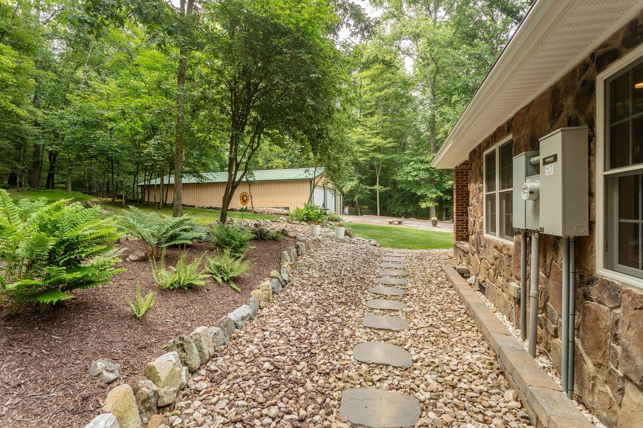9458 HOPKINS GAP RD, FULKS RUN, Virginia 22830, 3 Bedrooms Bedrooms, ,2 BathroomsBathrooms,Residential,9458 HOPKINS GAP RD,667629 MLS # 667629