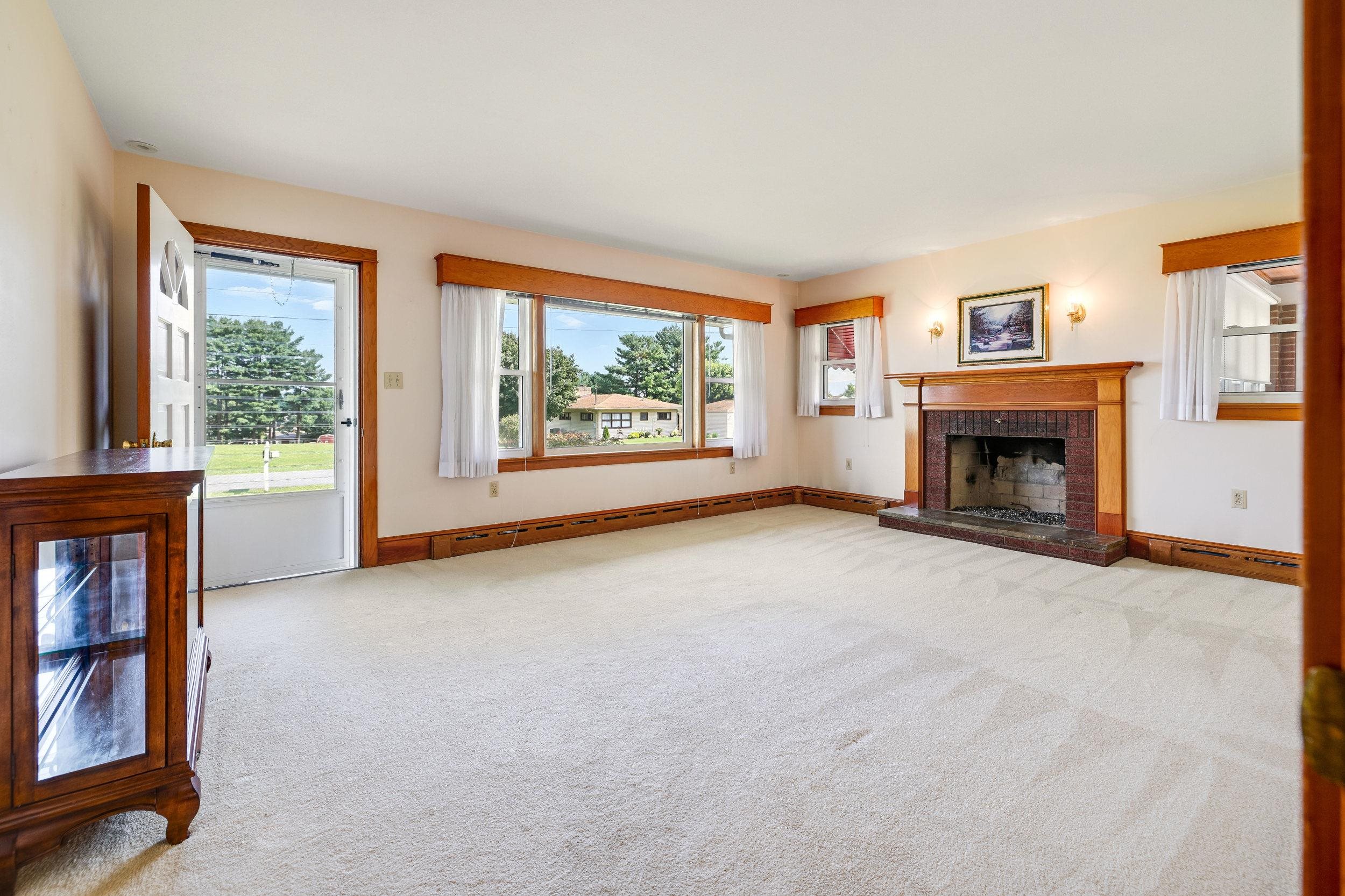 210 MONGER HILL RD, ELKTON, Virginia 22827, 3 Bedrooms Bedrooms, ,2 BathroomsBathrooms,Residential,210 MONGER HILL RD,667633 MLS # 667633