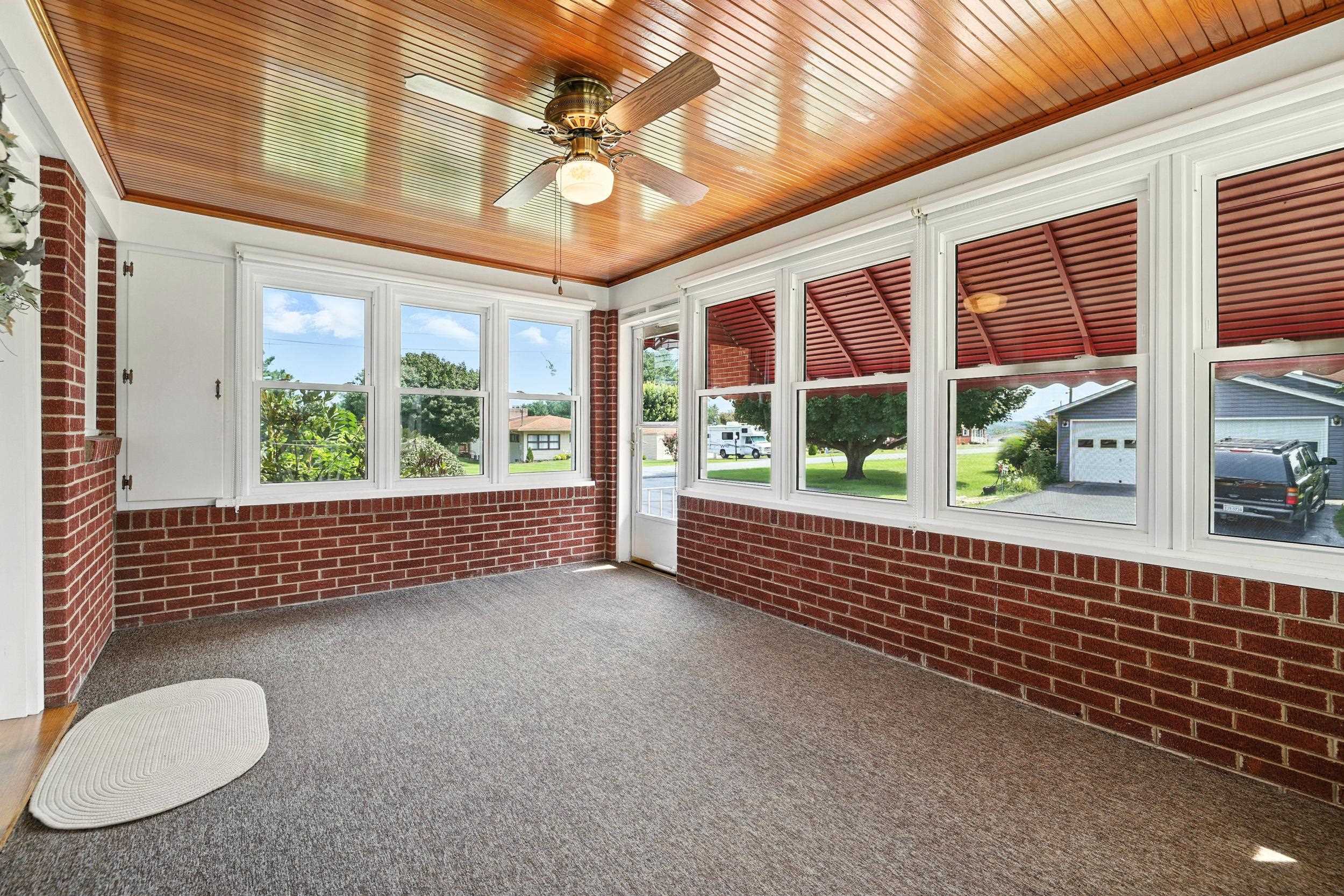 210 MONGER HILL RD, ELKTON, Virginia 22827, 3 Bedrooms Bedrooms, ,2 BathroomsBathrooms,Residential,210 MONGER HILL RD,667633 MLS # 667633