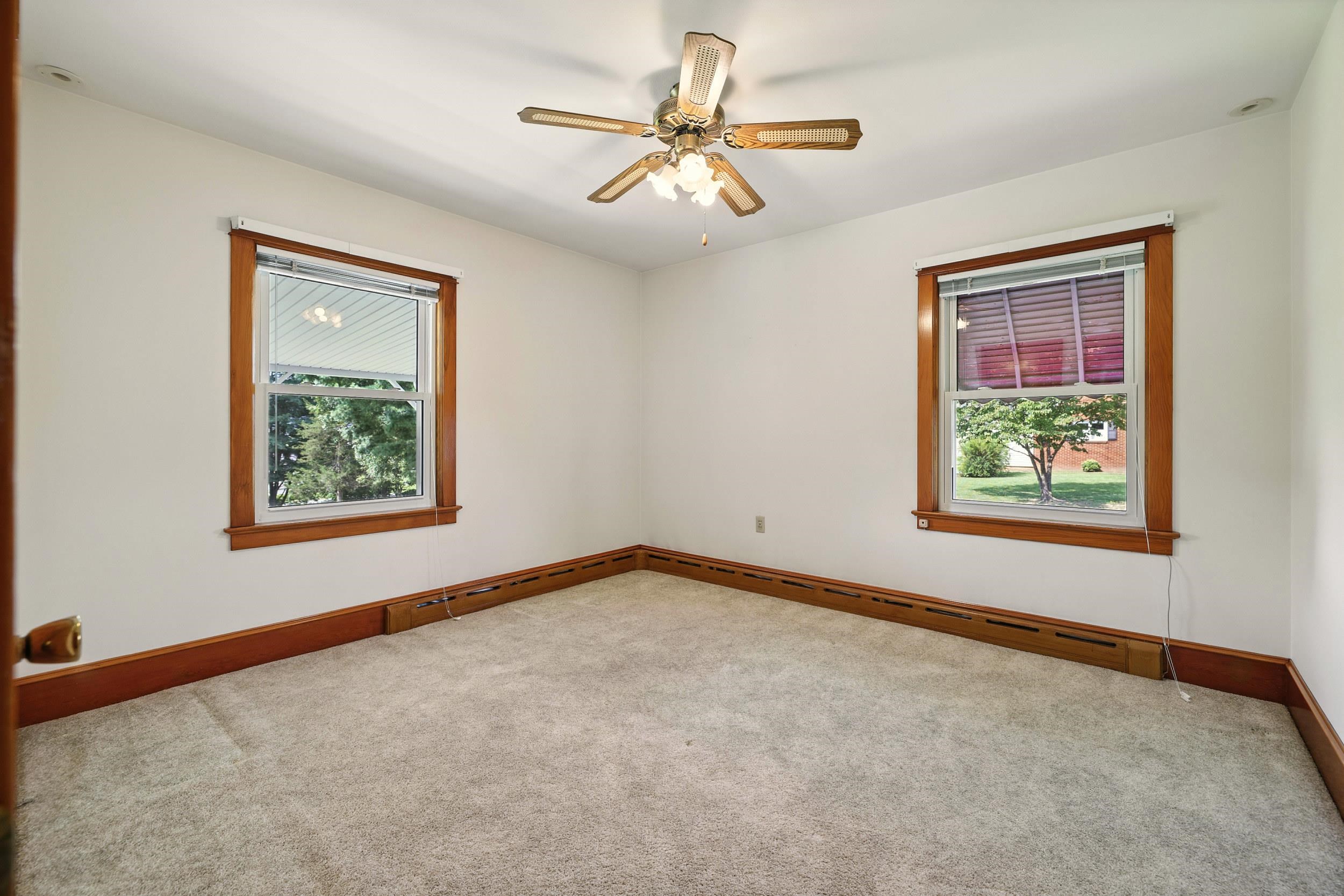 210 MONGER HILL RD, ELKTON, Virginia 22827, 3 Bedrooms Bedrooms, ,2 BathroomsBathrooms,Residential,210 MONGER HILL RD,667633 MLS # 667633