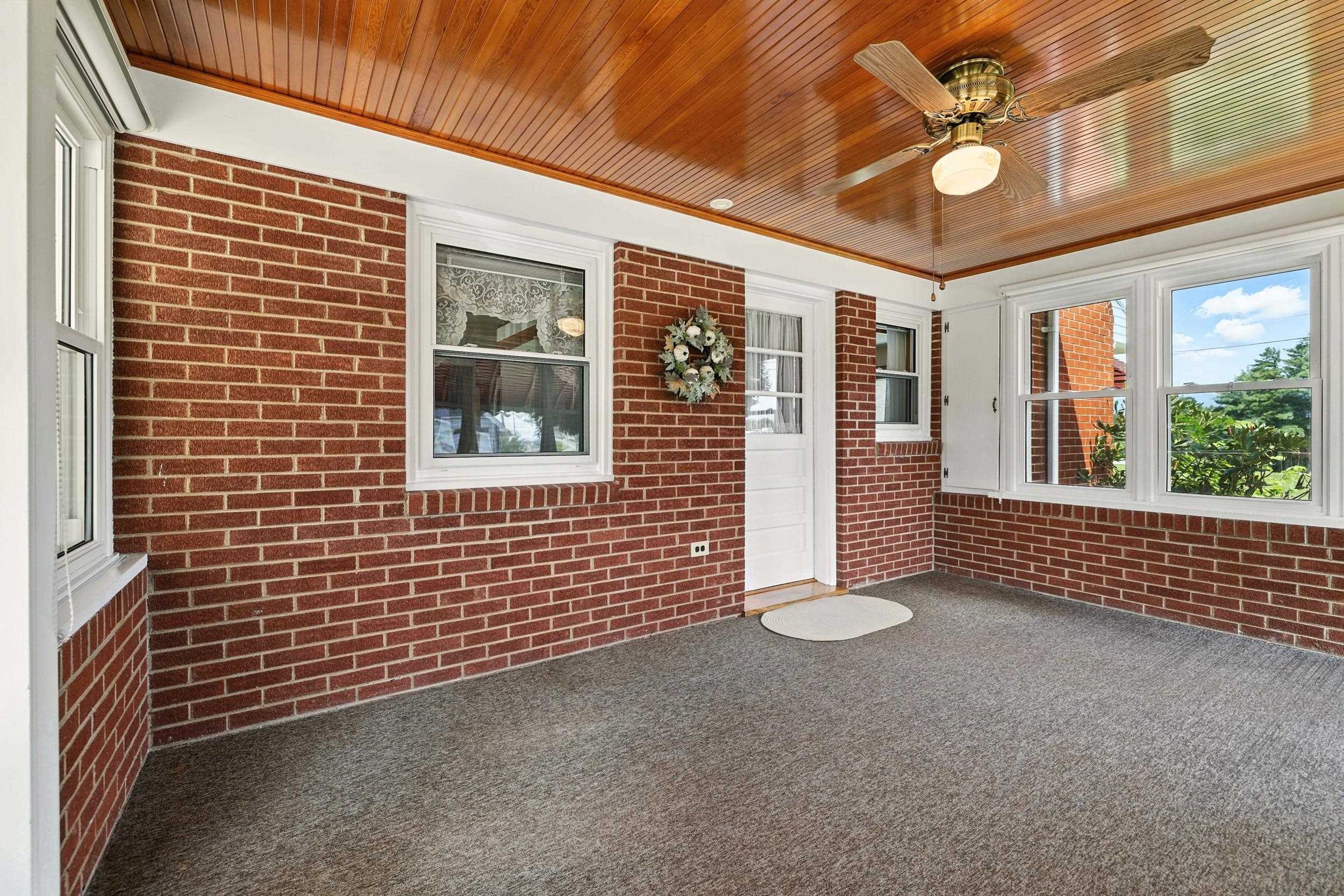 210 MONGER HILL RD, ELKTON, Virginia 22827, 3 Bedrooms Bedrooms, ,2 BathroomsBathrooms,Residential,210 MONGER HILL RD,667633 MLS # 667633