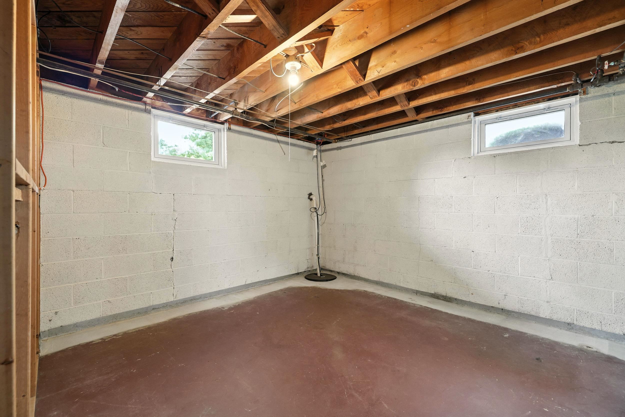 210 MONGER HILL RD, ELKTON, Virginia 22827, 3 Bedrooms Bedrooms, ,2 BathroomsBathrooms,Residential,210 MONGER HILL RD,667633 MLS # 667633