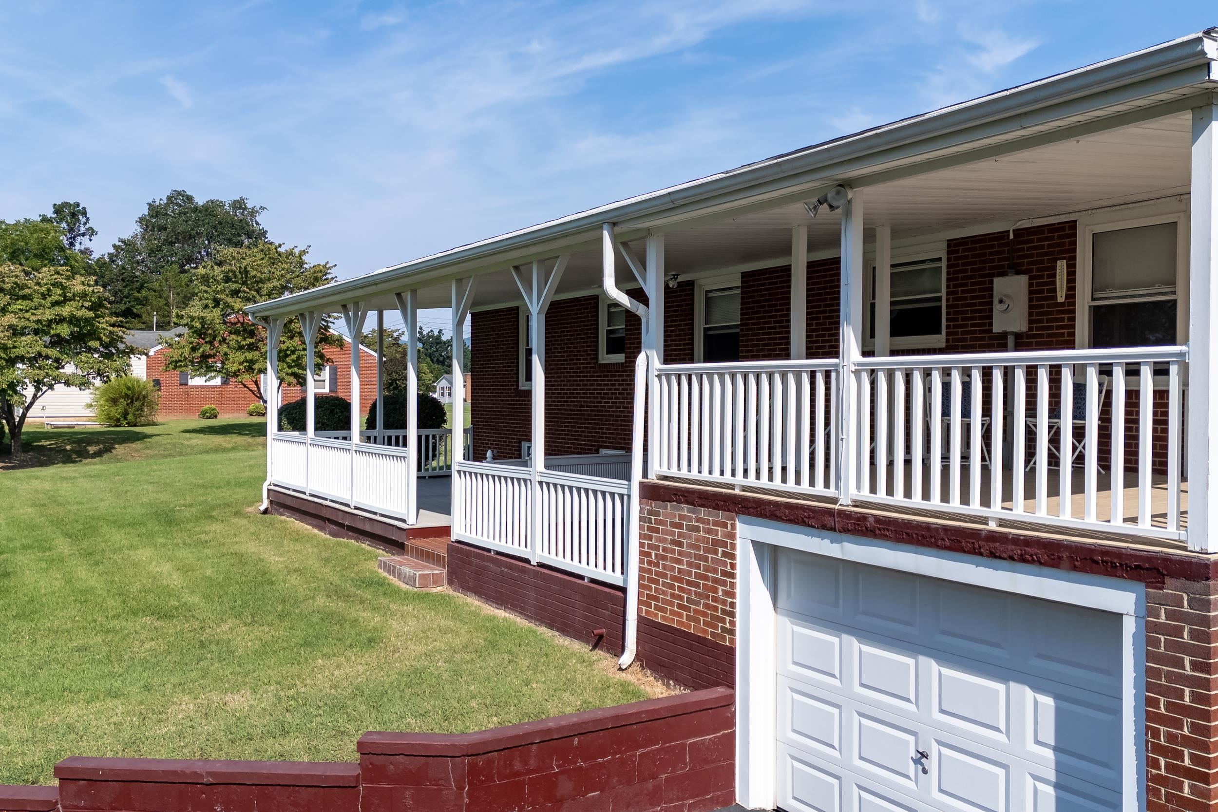 210 MONGER HILL RD, ELKTON, Virginia 22827, 3 Bedrooms Bedrooms, ,2 BathroomsBathrooms,Residential,210 MONGER HILL RD,667633 MLS # 667633