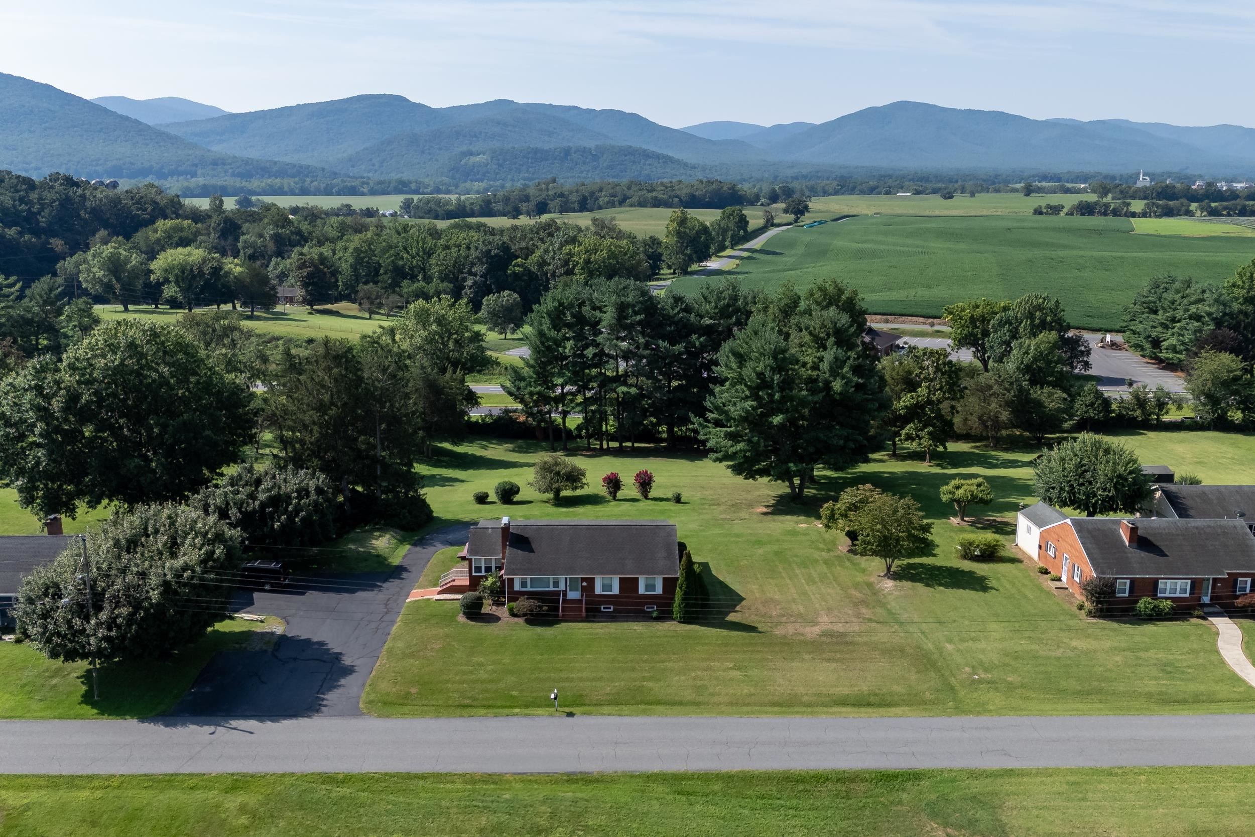 210 MONGER HILL RD, ELKTON, Virginia 22827, 3 Bedrooms Bedrooms, ,2 BathroomsBathrooms,Residential,210 MONGER HILL RD,667633 MLS # 667633
