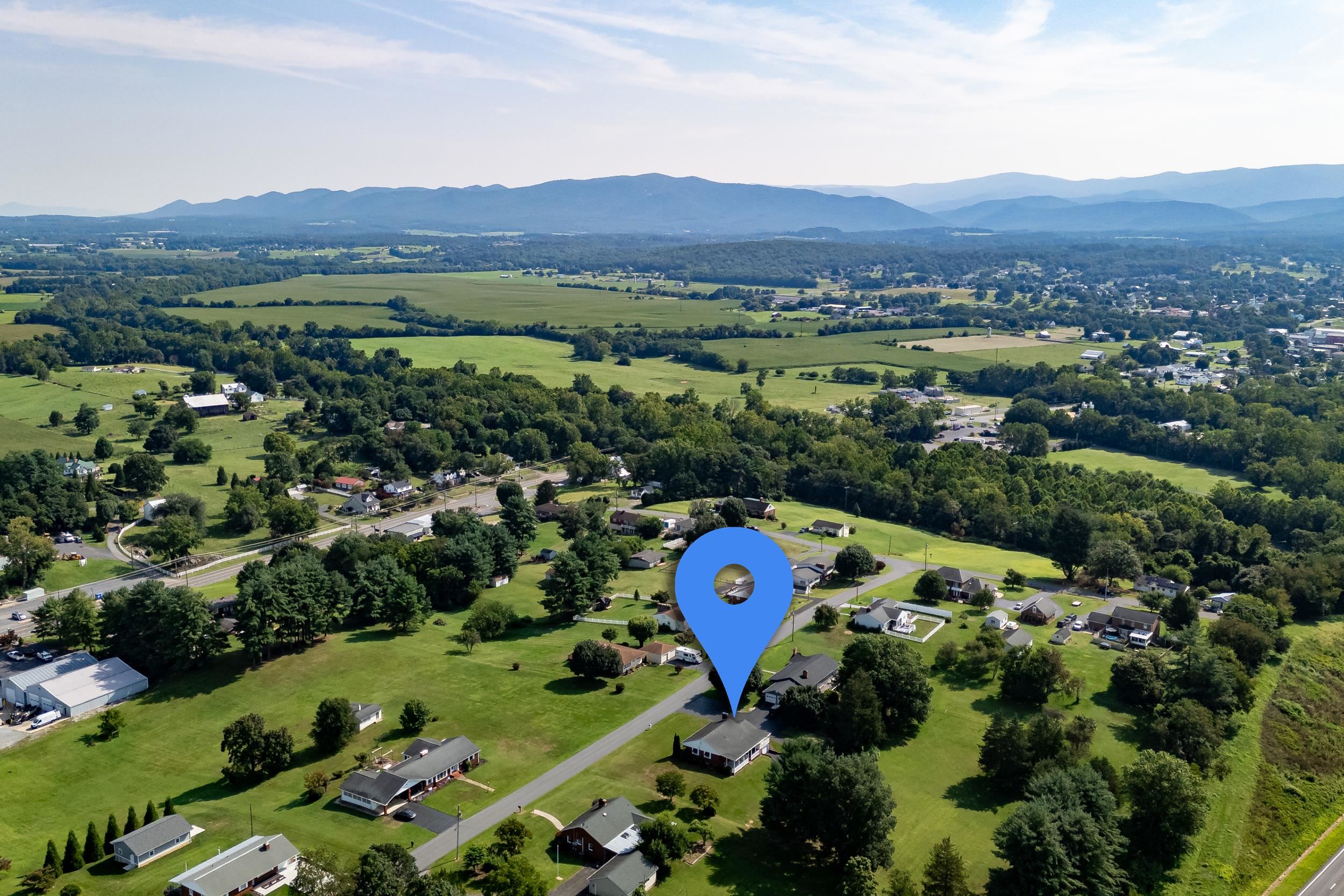 210 MONGER HILL RD, ELKTON, Virginia 22827, 3 Bedrooms Bedrooms, ,2 BathroomsBathrooms,Residential,210 MONGER HILL RD,667633 MLS # 667633