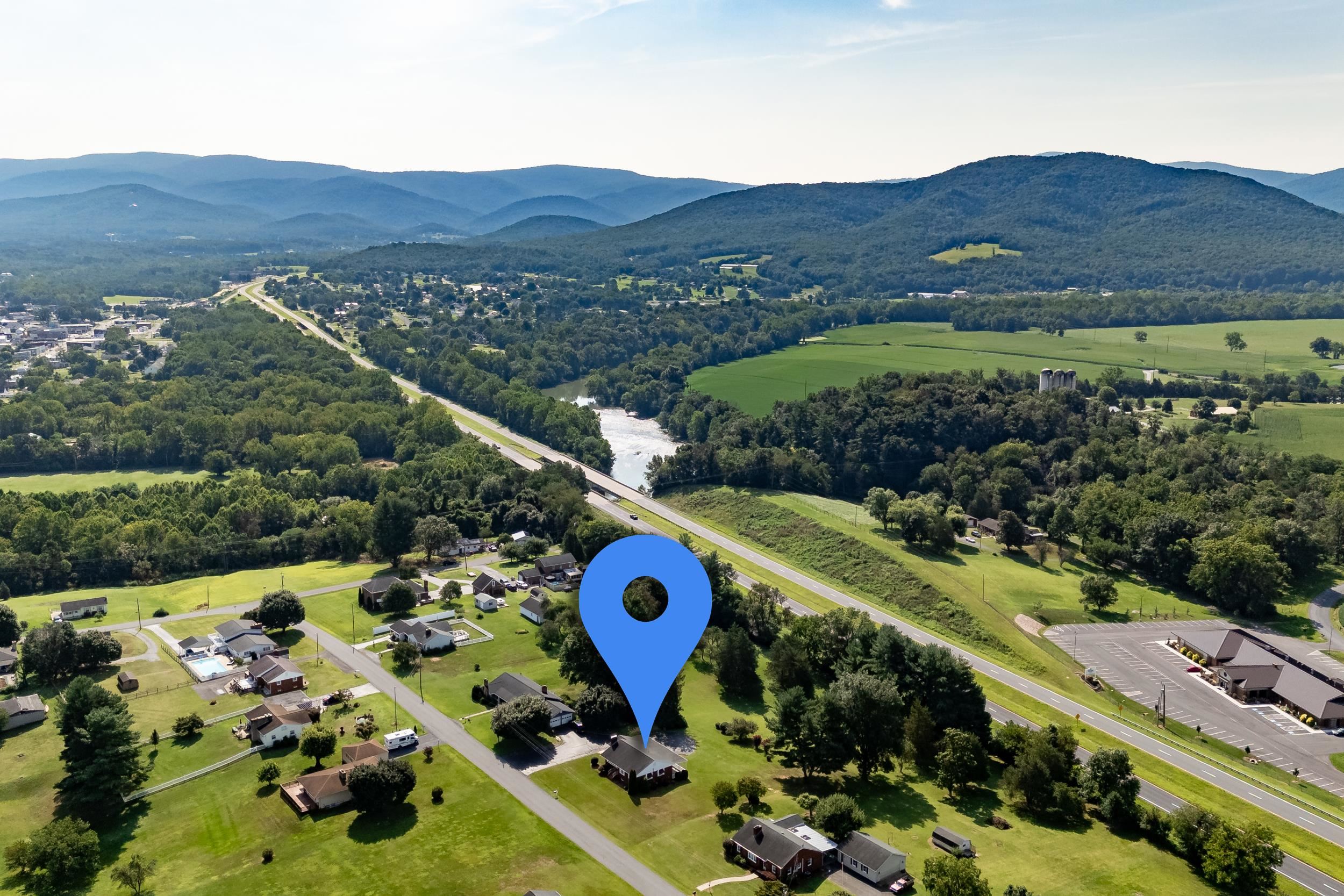 210 MONGER HILL RD, ELKTON, Virginia 22827, 3 Bedrooms Bedrooms, ,2 BathroomsBathrooms,Residential,210 MONGER HILL RD,667633 MLS # 667633