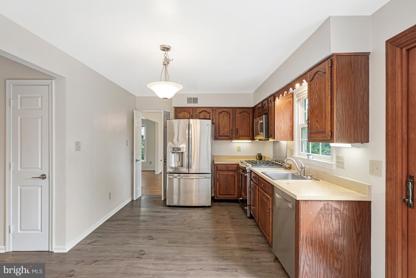 8931 KENILWORTH DR, BURKE, Virginia 22015, 4 Bedrooms Bedrooms, ,3 BathroomsBathrooms,Residential,For sale,8931 KENILWORTH DR,VAFX2253448 MLS # VAFX2253448