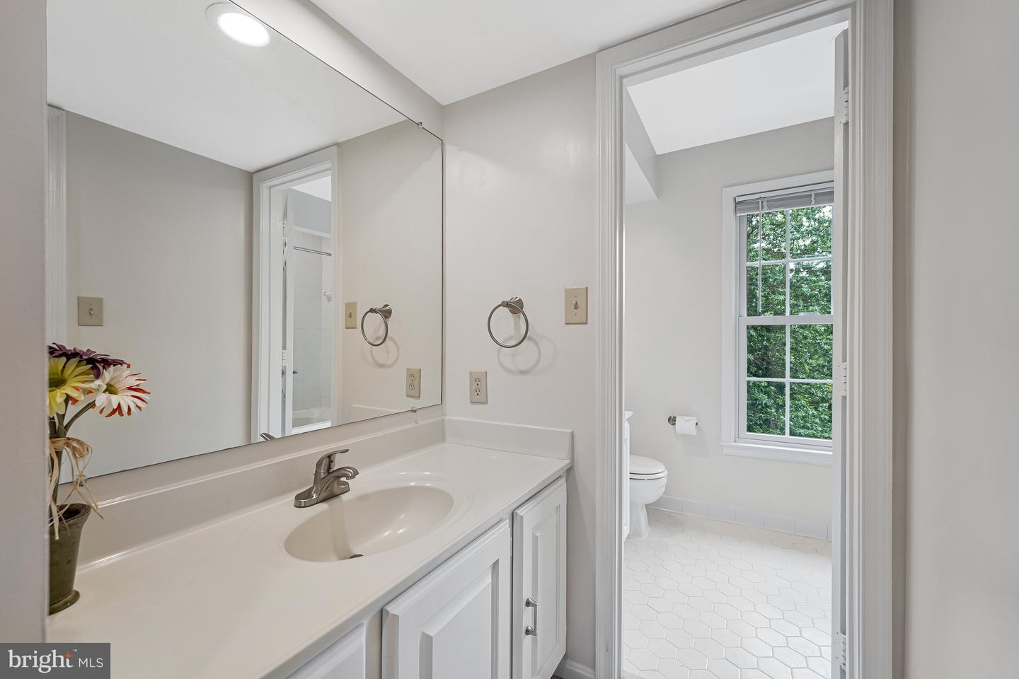 8931 KENILWORTH DR, BURKE, Virginia 22015, 4 Bedrooms Bedrooms, ,3 BathroomsBathrooms,Residential,For sale,8931 KENILWORTH DR,VAFX2253448 MLS # VAFX2253448