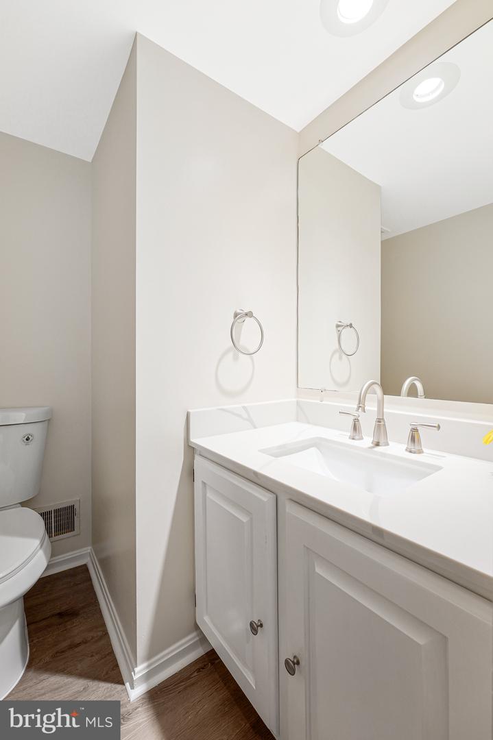8931 KENILWORTH DR, BURKE, Virginia 22015, 4 Bedrooms Bedrooms, ,3 BathroomsBathrooms,Residential,For sale,8931 KENILWORTH DR,VAFX2253448 MLS # VAFX2253448