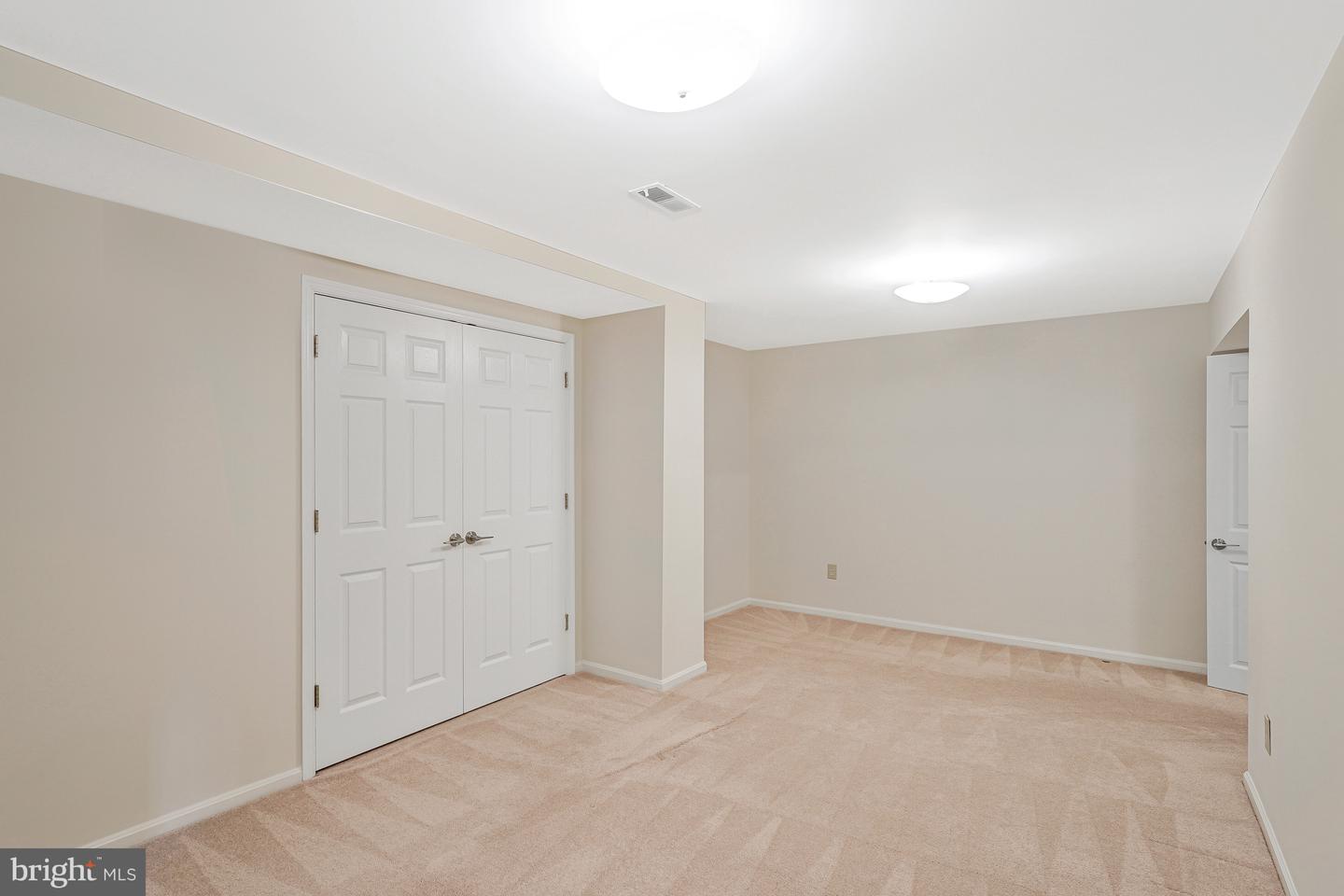 8931 KENILWORTH DR, BURKE, Virginia 22015, 4 Bedrooms Bedrooms, ,3 BathroomsBathrooms,Residential,For sale,8931 KENILWORTH DR,VAFX2253448 MLS # VAFX2253448