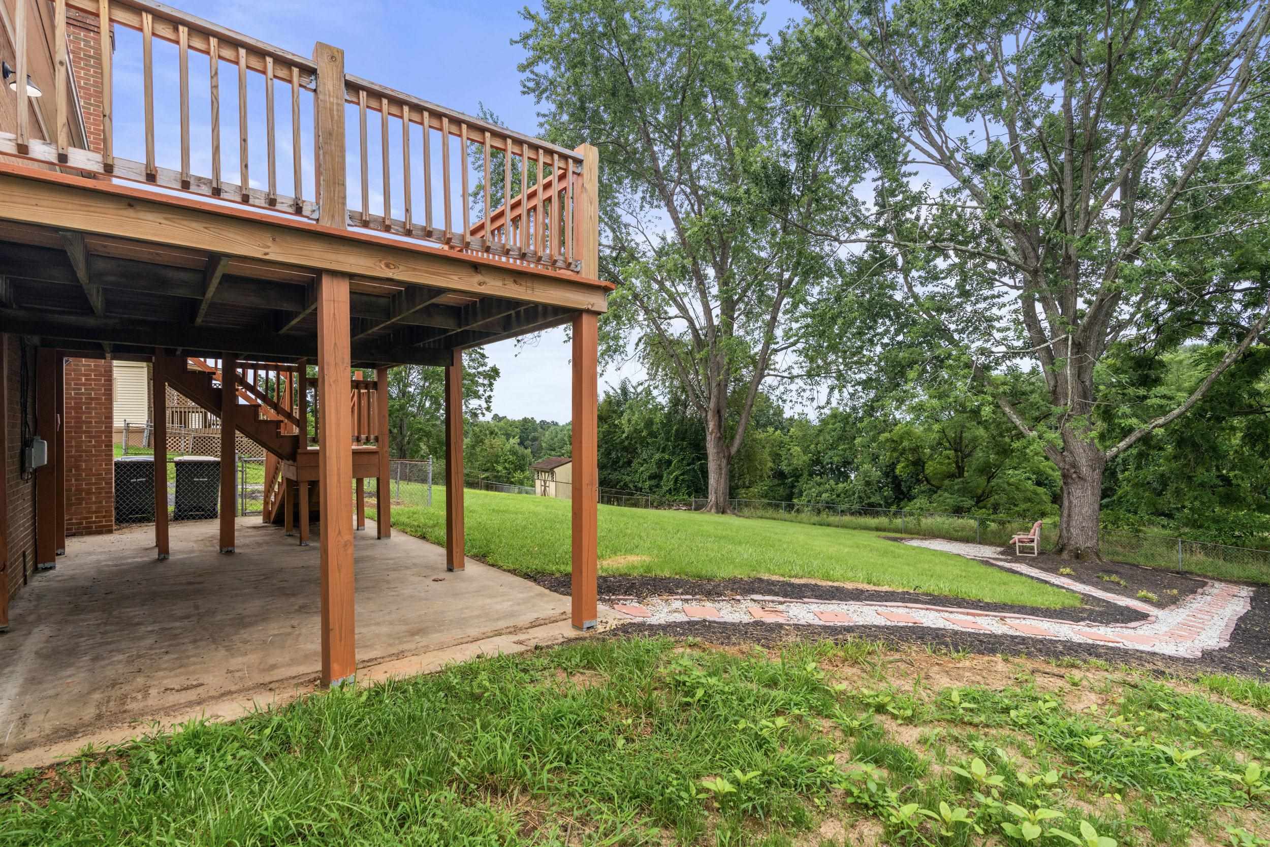 109 FOX HILL DR, STAUNTON, Virginia 24401, 3 Bedrooms Bedrooms, ,2 BathroomsBathrooms,Residential,109 FOX HILL DR,667649 MLS # 667649