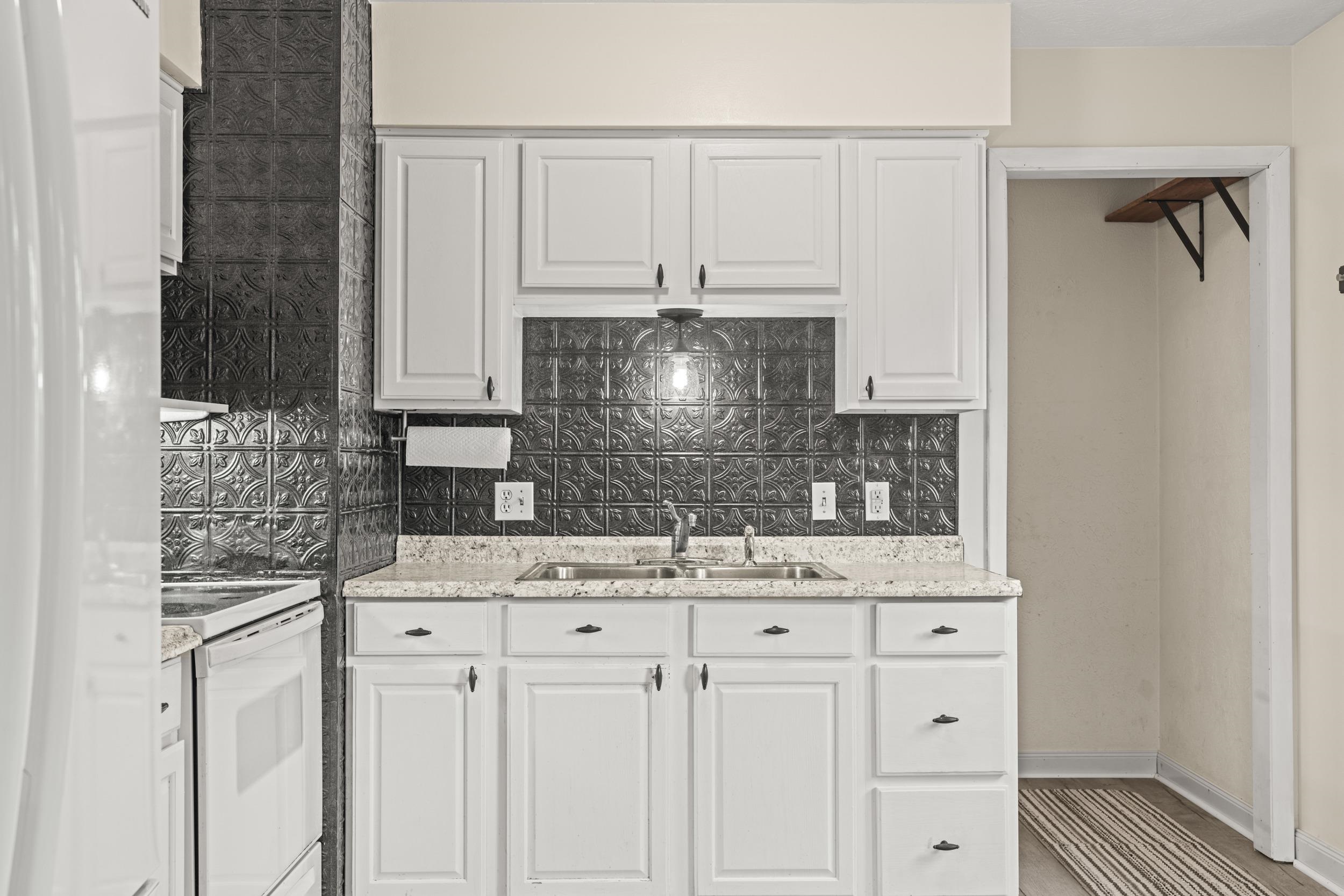 109 FOX HILL DR, STAUNTON, Virginia 24401, 3 Bedrooms Bedrooms, ,2 BathroomsBathrooms,Residential,109 FOX HILL DR,667649 MLS # 667649