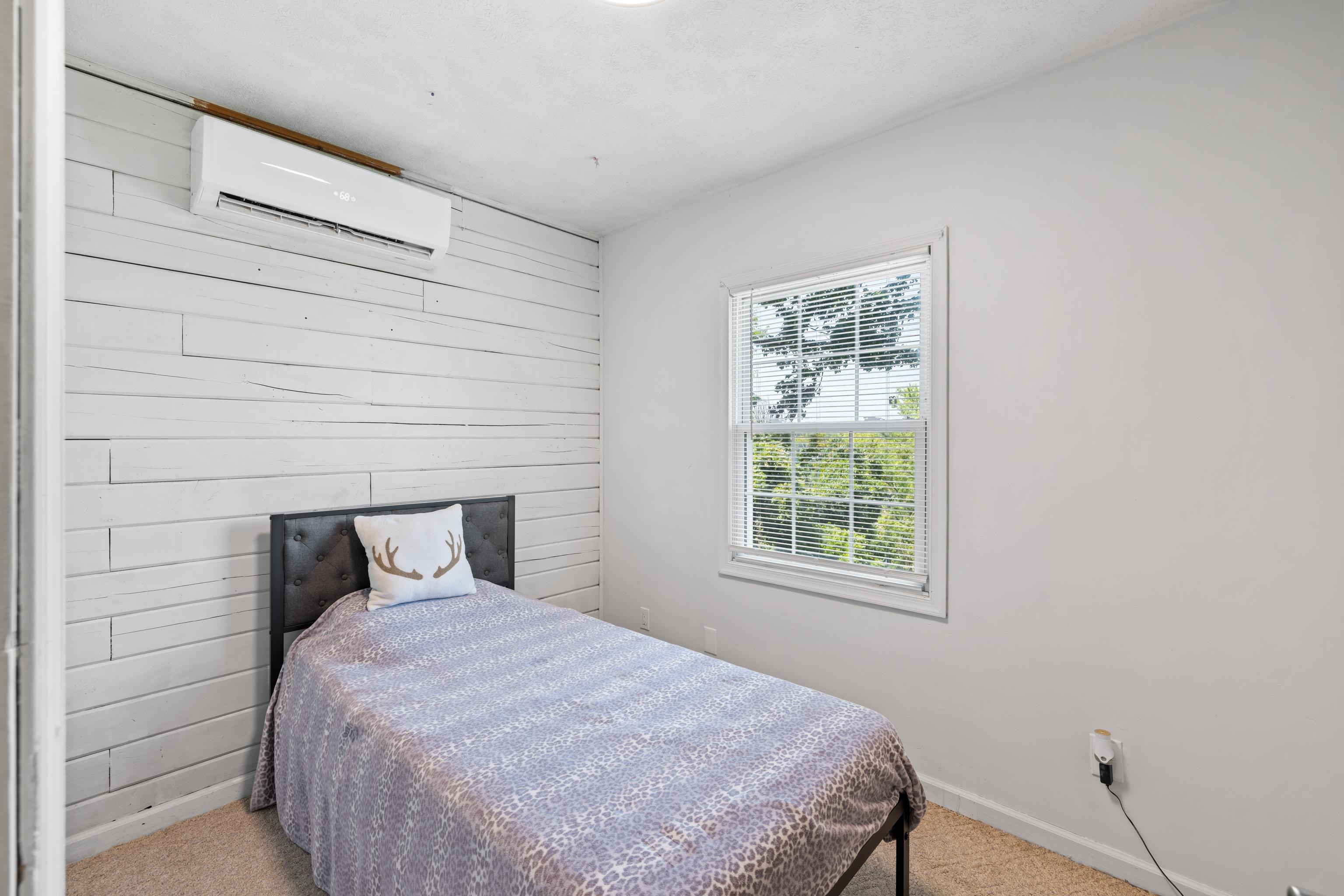 1010 PERRY ST, STAUNTON, Virginia 24401, 3 Bedrooms Bedrooms, ,1 BathroomBathrooms,Residential,1010 PERRY ST,667650 MLS # 667650