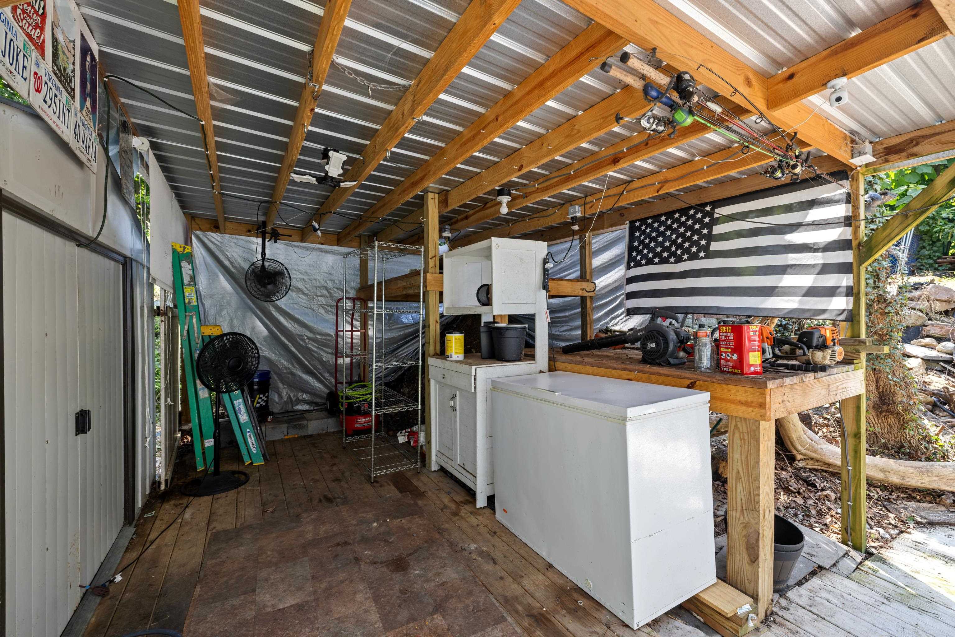 1010 PERRY ST, STAUNTON, Virginia 24401, 3 Bedrooms Bedrooms, ,1 BathroomBathrooms,Residential,1010 PERRY ST,667650 MLS # 667650
