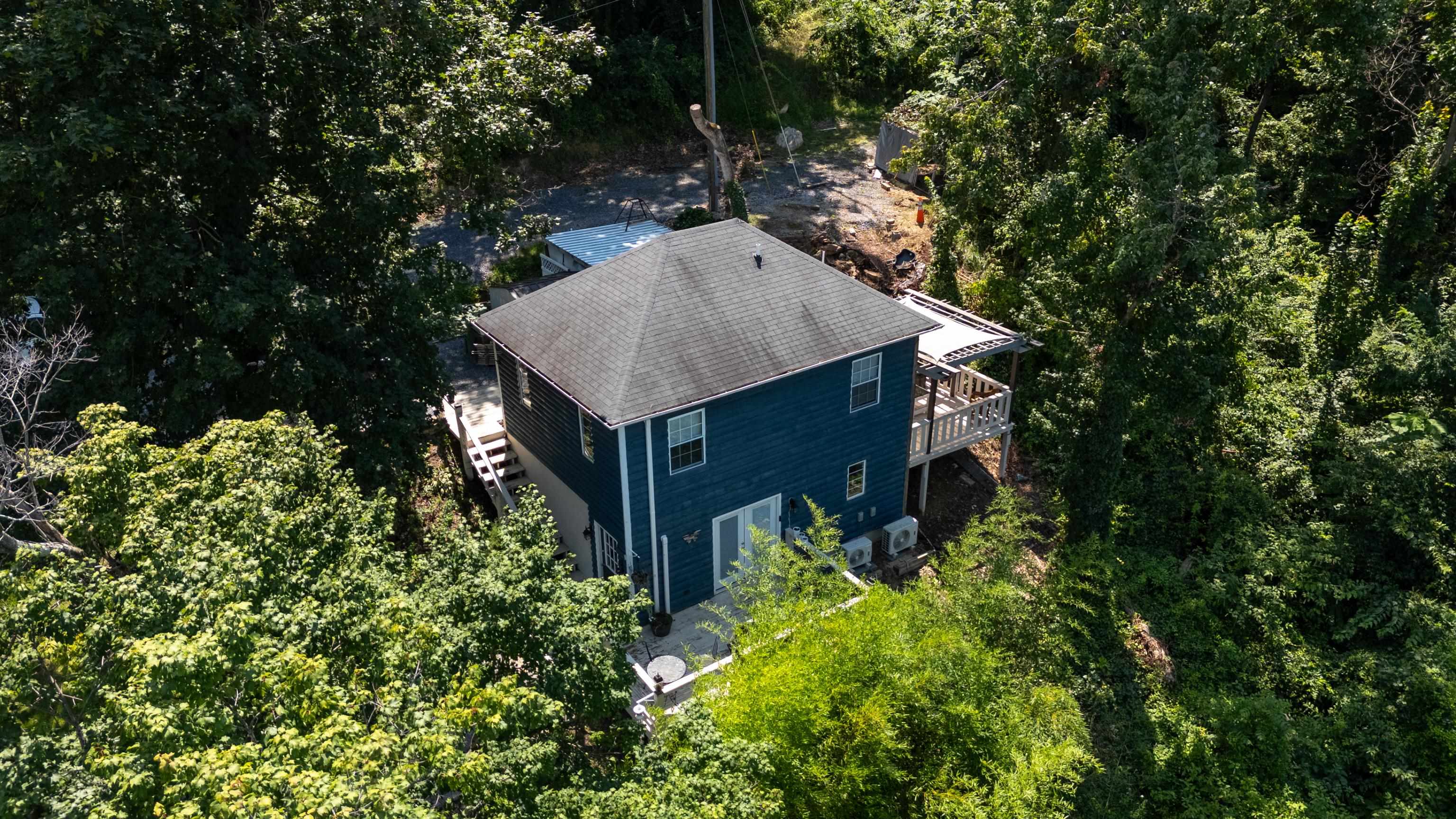 1010 PERRY ST, STAUNTON, Virginia 24401, 3 Bedrooms Bedrooms, ,1 BathroomBathrooms,Residential,1010 PERRY ST,667650 MLS # 667650