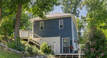 1010 PERRY ST, STAUNTON, Virginia 24401, 3 Bedrooms Bedrooms, ,1 BathroomBathrooms,Residential,1010 PERRY ST,667650 MLS # 667650