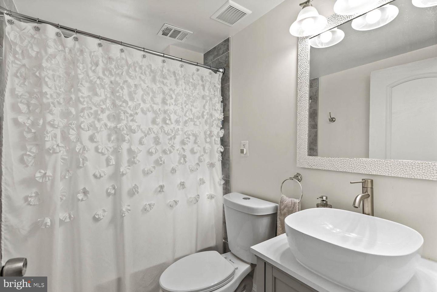 9326 FAIRFAX ST, ALEXANDRIA, Virginia 22309, 6 Bedrooms Bedrooms, ,3 BathroomsBathrooms,Residential,For sale,9326 FAIRFAX ST,VAFX2253714 MLS # VAFX2253714