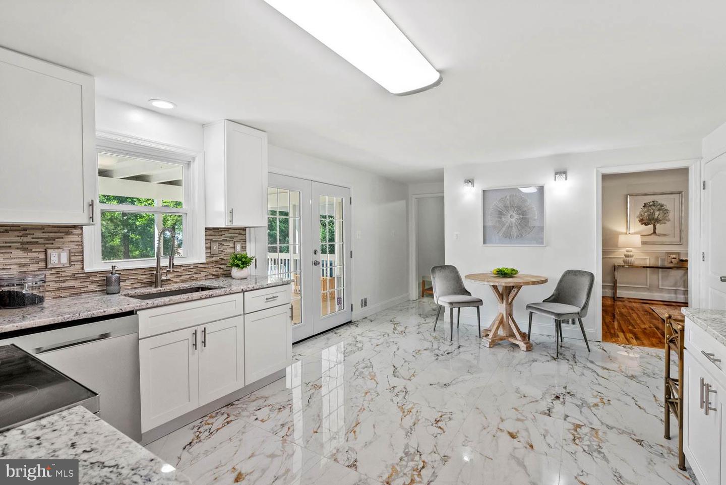 9326 FAIRFAX ST, ALEXANDRIA, Virginia 22309, 6 Bedrooms Bedrooms, ,3 BathroomsBathrooms,Residential,For sale,9326 FAIRFAX ST,VAFX2253714 MLS # VAFX2253714
