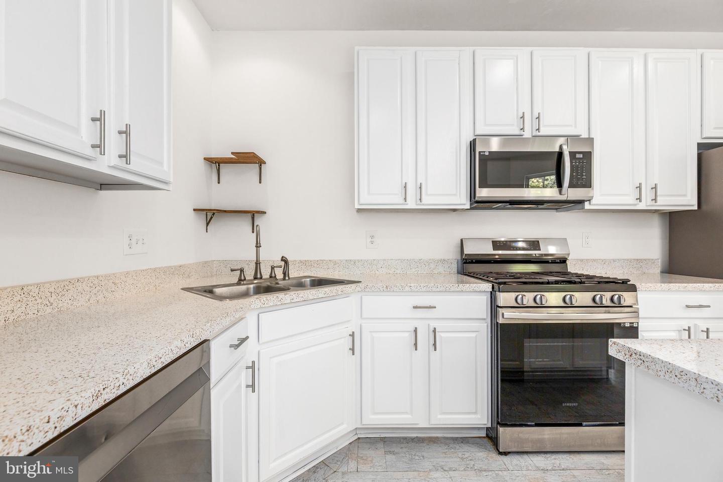1766 ANN SCARLET CT, WOODBRIDGE, Virginia 22191, 6 Bedrooms Bedrooms, ,3 BathroomsBathrooms,Residential,For sale,1766 ANN SCARLET CT,VAPW2098676 MLS # VAPW2098676