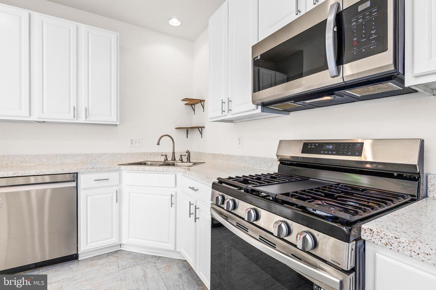 1766 ANN SCARLET CT, WOODBRIDGE, Virginia 22191, 6 Bedrooms Bedrooms, ,3 BathroomsBathrooms,Residential,For sale,1766 ANN SCARLET CT,VAPW2098676 MLS # VAPW2098676