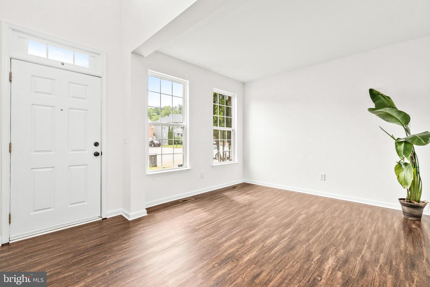 1766 ANN SCARLET CT, WOODBRIDGE, Virginia 22191, 6 Bedrooms Bedrooms, ,3 BathroomsBathrooms,Residential,For sale,1766 ANN SCARLET CT,VAPW2098676 MLS # VAPW2098676