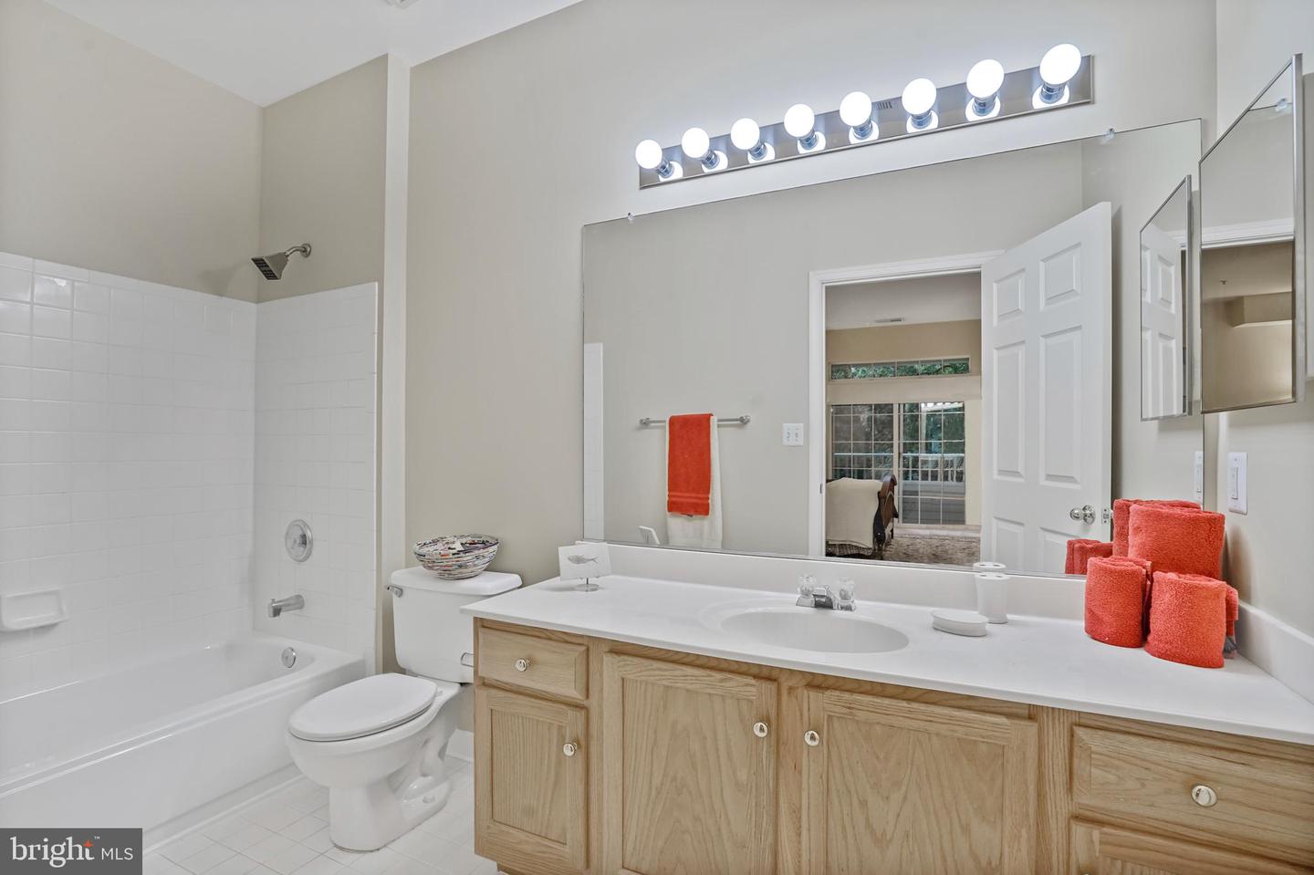 11402-P GATE HILL PL #63, RESTON, Virginia 20194, 2 Bedrooms Bedrooms, ,2 BathroomsBathrooms,Residential,For sale,11402-P GATE HILL PL #63,VAFX2254294 MLS # VAFX2254294