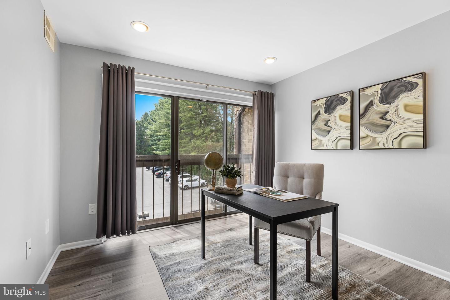 11557 ROLLING GREEN CT #301, RESTON, Virginia 20191, 2 Bedrooms Bedrooms, ,2 BathroomsBathrooms,Residential,For sale,11557 ROLLING GREEN CT #301,VAFX2254328 MLS # VAFX2254328