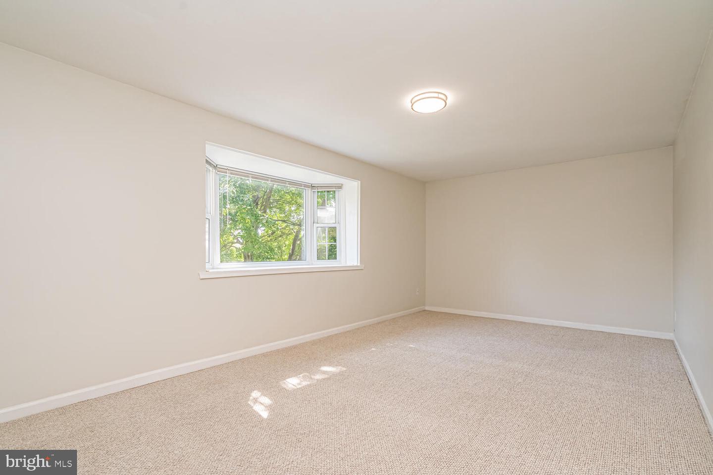2906 PEYTON RANDOLPH DR #201, FALLS CHURCH, Virginia 22044, 1 Bedroom Bedrooms, ,1 BathroomBathrooms,Residential,For sale,2906 PEYTON RANDOLPH DR #201,VAFX2254504 MLS # VAFX2254504