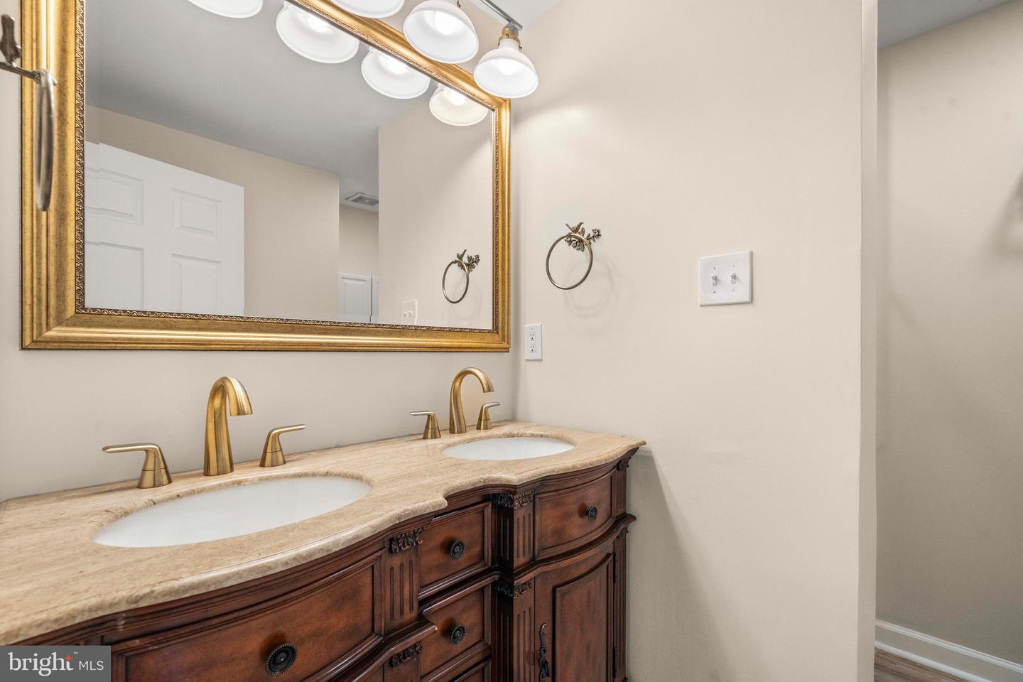 5241 SAINT GENEVIEVE PL, ALEXANDRIA, Virginia 22315, 3 Bedrooms Bedrooms, ,2 BathroomsBathrooms,Residential,For sale,5241 SAINT GENEVIEVE PL,VAFX2254872 MLS # VAFX2254872
