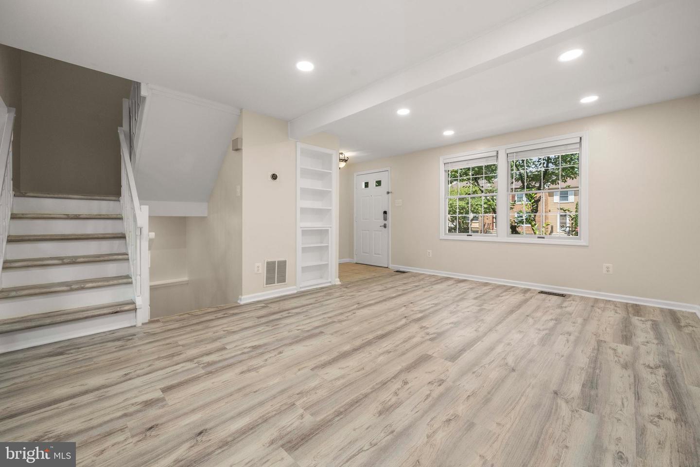 5241 SAINT GENEVIEVE PL, ALEXANDRIA, Virginia 22315, 3 Bedrooms Bedrooms, ,2 BathroomsBathrooms,Residential,For sale,5241 SAINT GENEVIEVE PL,VAFX2254872 MLS # VAFX2254872