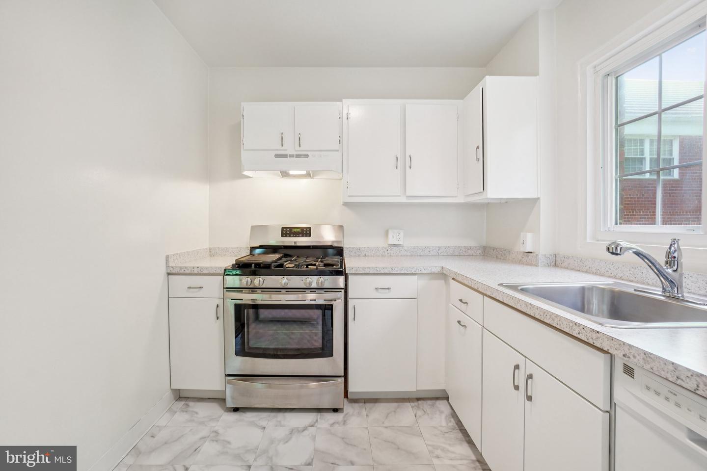 3576 MARTHA CUSTIS DR, ALEXANDRIA, Virginia 22302, 1 Bedroom Bedrooms, ,1 BathroomBathrooms,Residential,For sale,3576 MARTHA CUSTIS DR,VAAX2047502 MLS # VAAX2047502