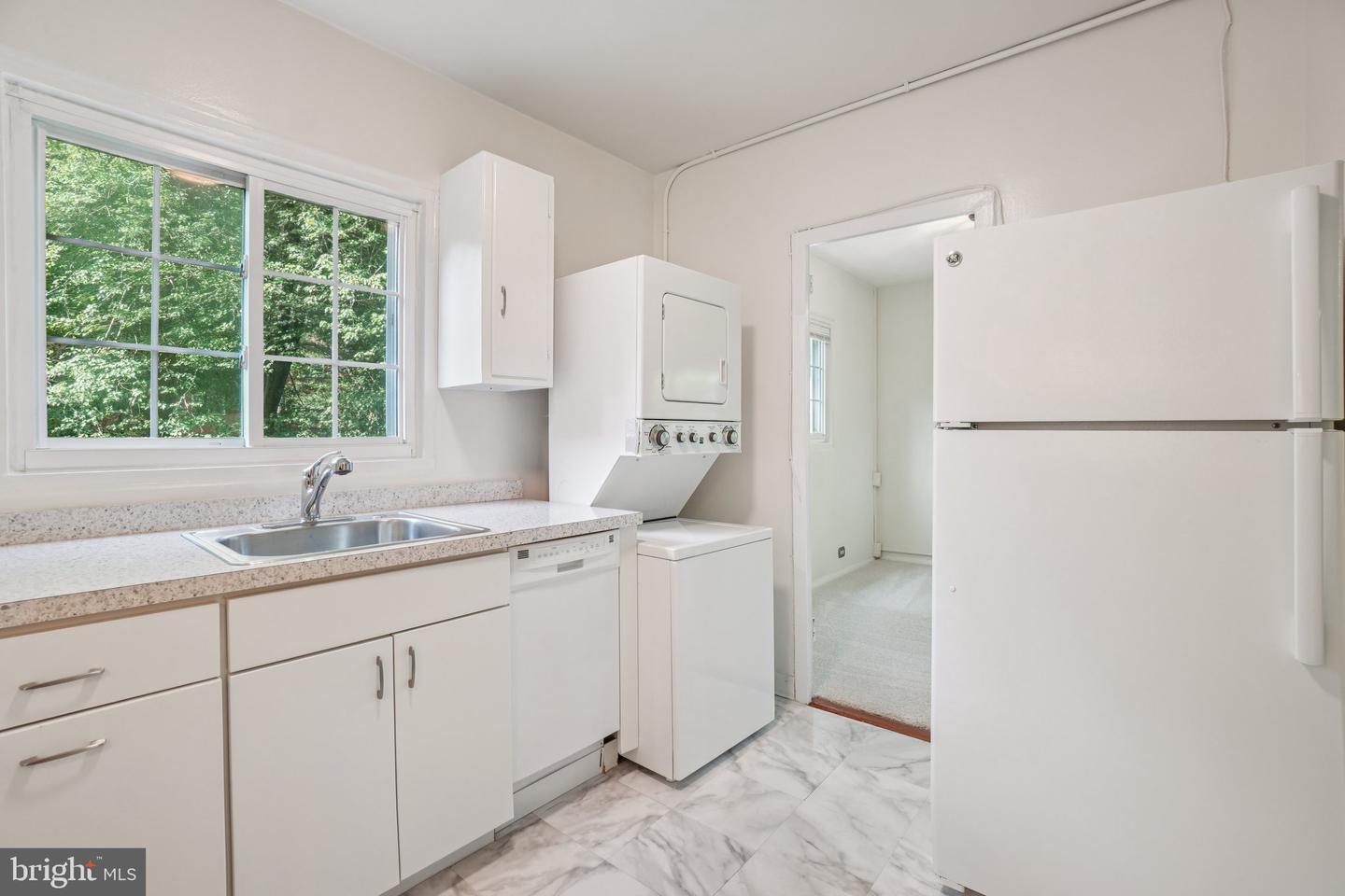 3576 MARTHA CUSTIS DR, ALEXANDRIA, Virginia 22302, 1 Bedroom Bedrooms, ,1 BathroomBathrooms,Residential,For sale,3576 MARTHA CUSTIS DR,VAAX2047502 MLS # VAAX2047502