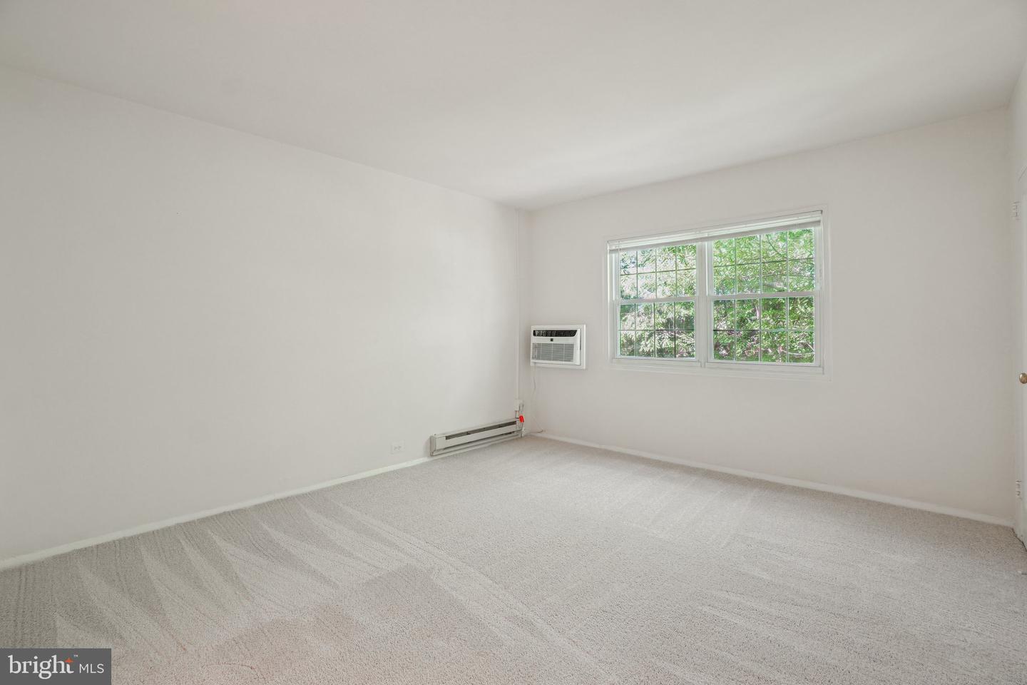 3576 MARTHA CUSTIS DR, ALEXANDRIA, Virginia 22302, 1 Bedroom Bedrooms, ,1 BathroomBathrooms,Residential,For sale,3576 MARTHA CUSTIS DR,VAAX2047502 MLS # VAAX2047502