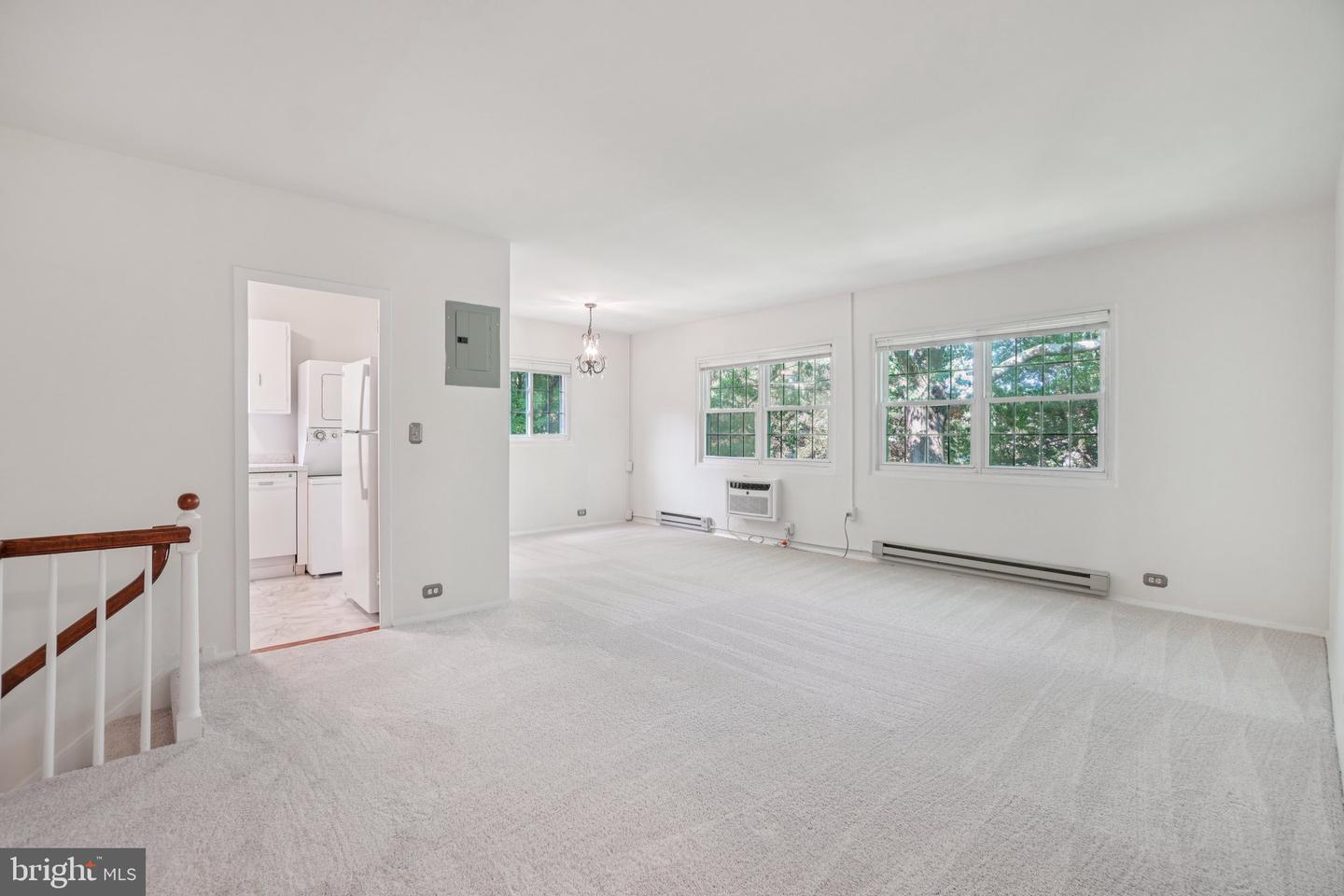 3576 MARTHA CUSTIS DR, ALEXANDRIA, Virginia 22302, 1 Bedroom Bedrooms, ,1 BathroomBathrooms,Residential,For sale,3576 MARTHA CUSTIS DR,VAAX2047502 MLS # VAAX2047502