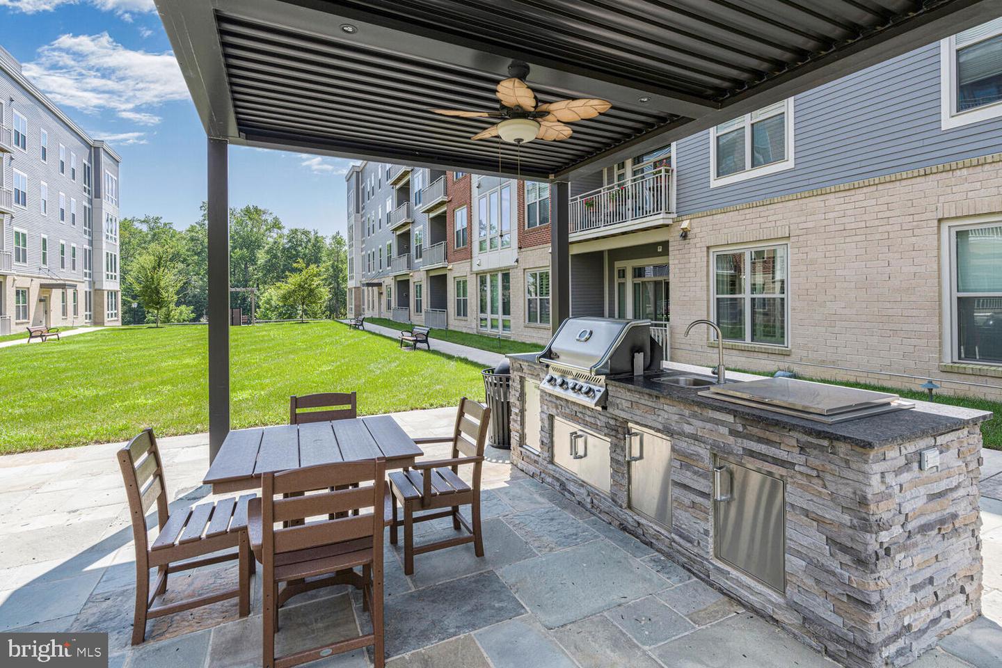 6104 FAIRVIEW FARM DR #403, ALEXANDRIA, Virginia 22315, 2 Bedrooms Bedrooms, ,2 BathroomsBathrooms,Residential,For sale,6104 FAIRVIEW FARM DR #403,VAFX2255750 MLS # VAFX2255750