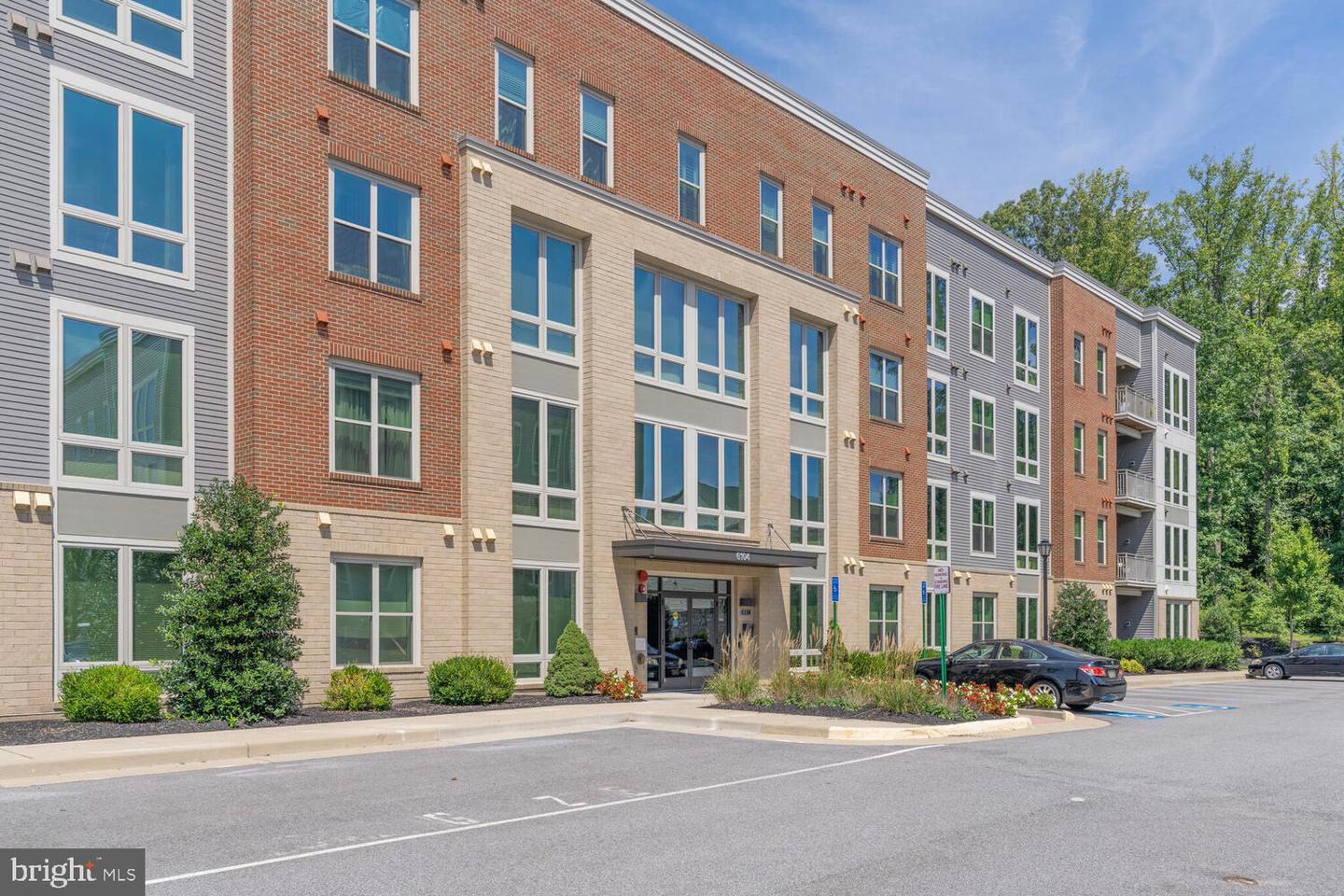 6104 FAIRVIEW FARM DR #403, ALEXANDRIA, Virginia 22315, 2 Bedrooms Bedrooms, ,2 BathroomsBathrooms,Residential,For sale,6104 FAIRVIEW FARM DR #403,VAFX2255750 MLS # VAFX2255750