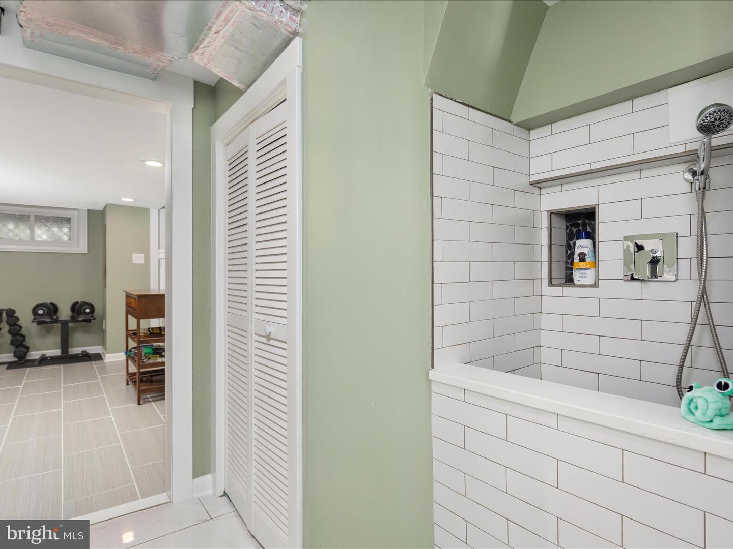 3041 MANNING ST, ALEXANDRIA, Virginia 22305, 2 Bedrooms Bedrooms, ,2 BathroomsBathrooms,Residential,For sale,3041 MANNING ST,VAAX2047544 MLS # VAAX2047544