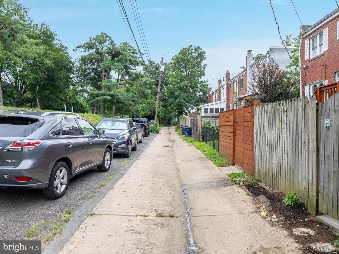 3041 MANNING ST, ALEXANDRIA, Virginia 22305, 2 Bedrooms Bedrooms, ,2 BathroomsBathrooms,Residential,For sale,3041 MANNING ST,VAAX2047544 MLS # VAAX2047544