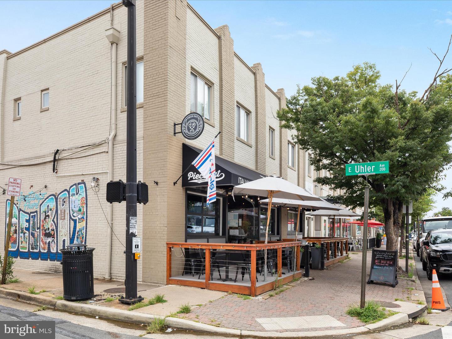 3041 MANNING ST, ALEXANDRIA, Virginia 22305, 2 Bedrooms Bedrooms, ,2 BathroomsBathrooms,Residential,For sale,3041 MANNING ST,VAAX2047544 MLS # VAAX2047544